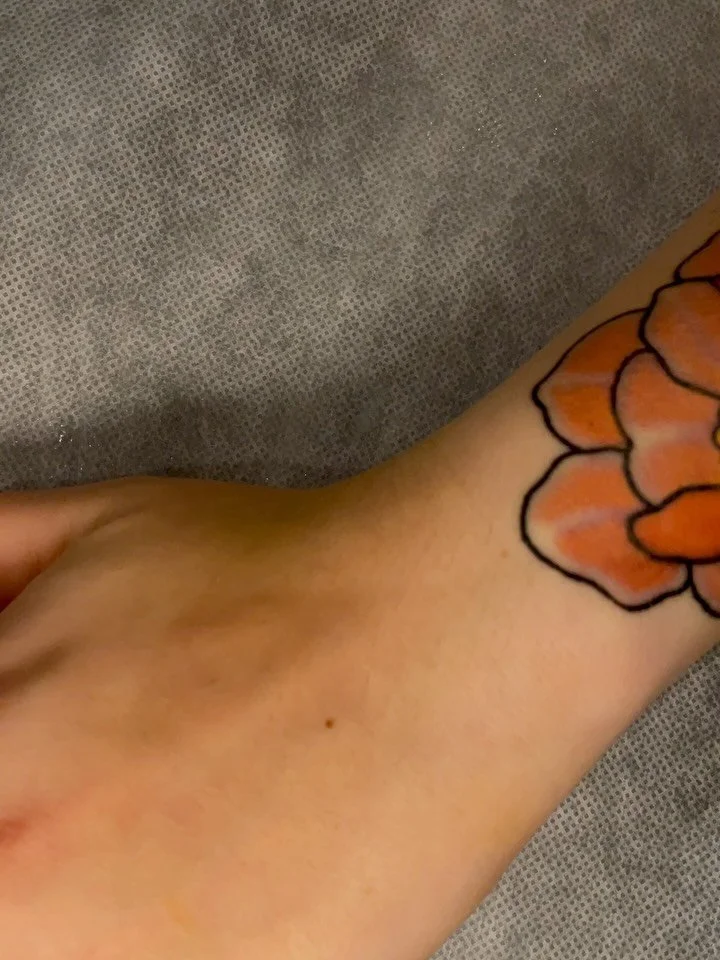 &bull; ORYX &bull;  This one was so cool! Thanks @jolienloyens for letting me do this awesome piece🖤 some parts fresh, some parts healed. My agenda is open for January, February and March! DM to book 💌