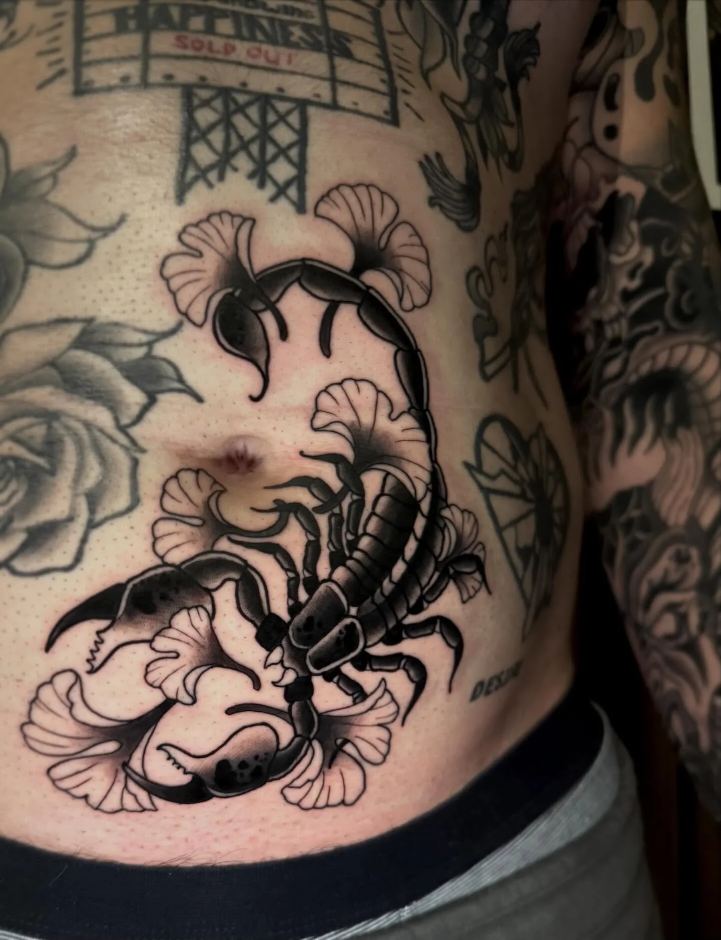 &bull; SCORPIO &bull;  Did this super cool gap filler last week on the always amazing @carlos.garx aka SUPERMAN! This kid is honestly the best. He&rsquo;s always happy, always hyped and never hangry 😂 want something similar? Or something completely 