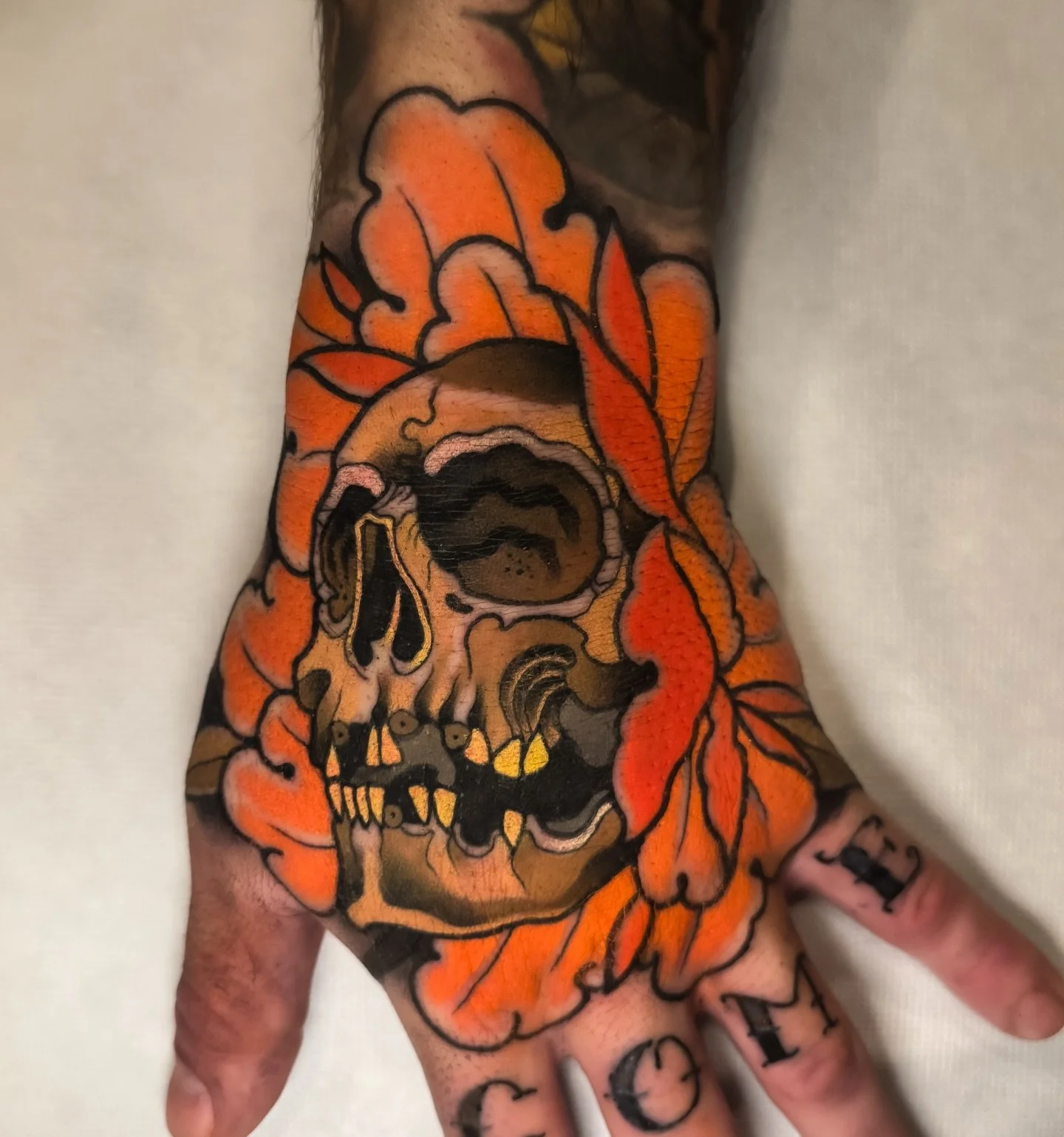 ❖ SKULL ❖

Jobstopper for @tim_gree_n ! Thank you for traveling ! One I started the year with 🙏🏽 bookings open now for the summer ! DM to book if you want to lose your job too 😁

Done at @cobragoldtattoo using @vladbladirons @killerinktattoo @emal