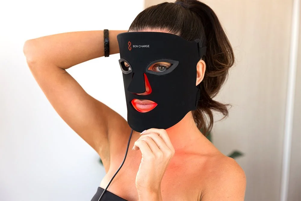 Reviewing The Boncharge Red Light Face Mask