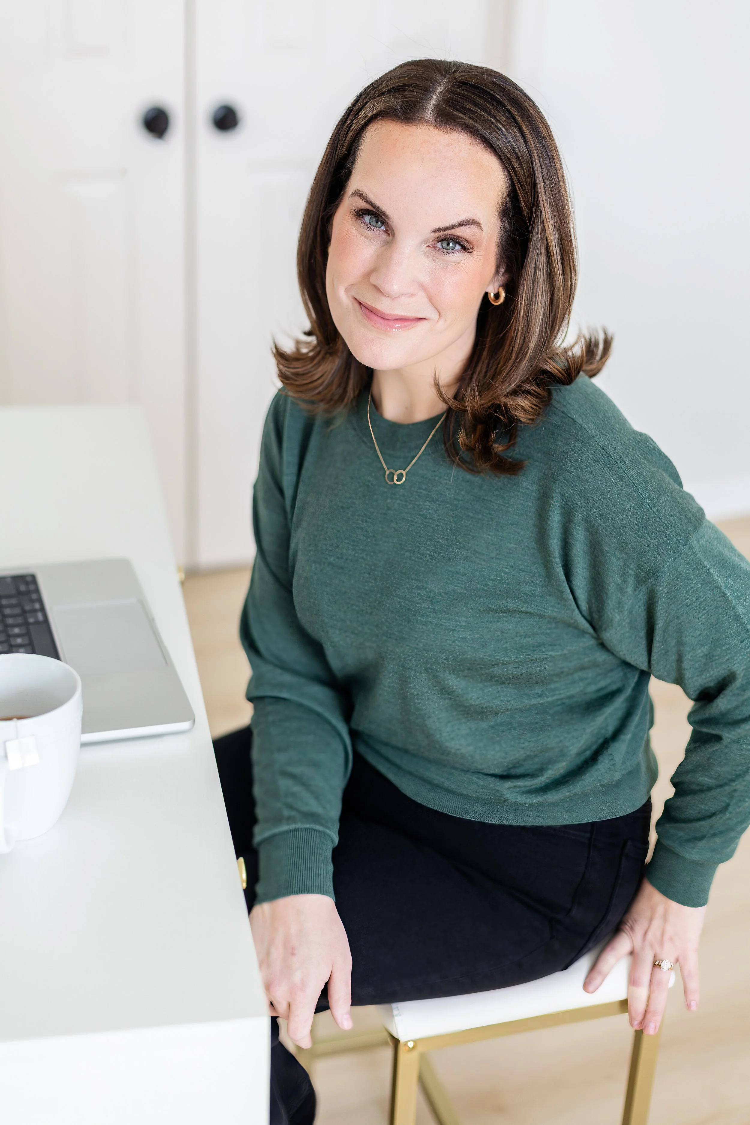 Women at Desk - Online Medication Management and Therapy Trillium Mental Health