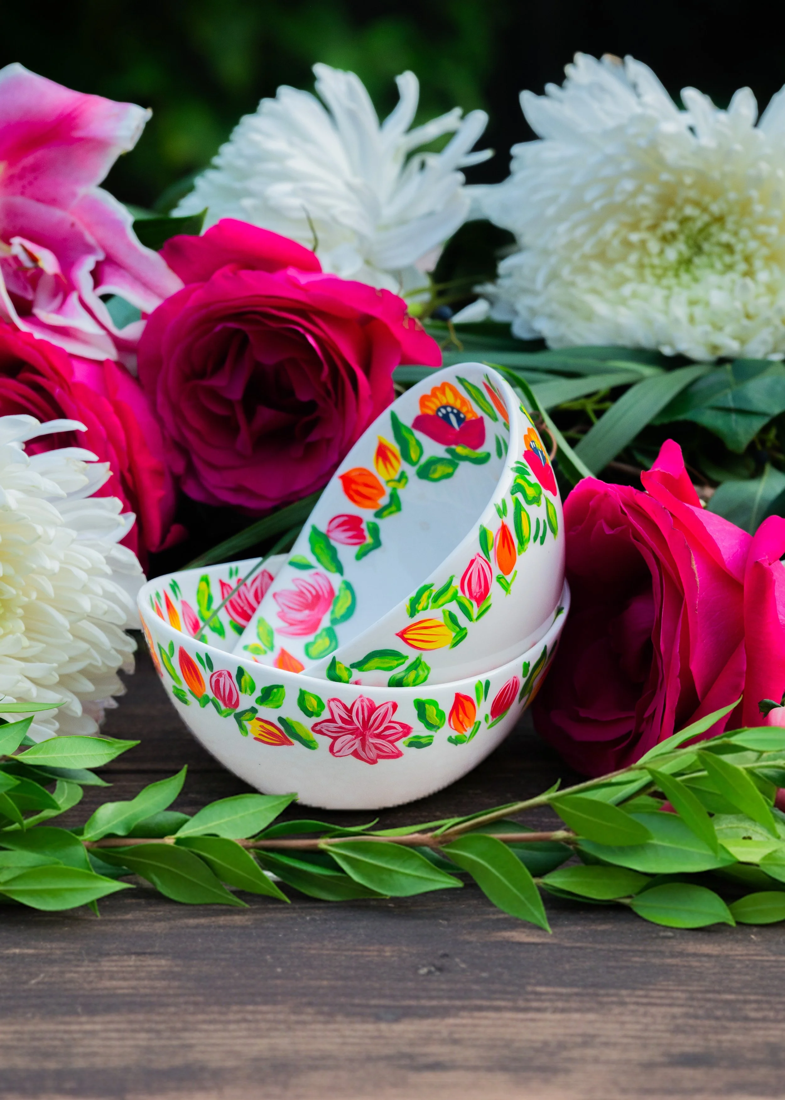 “Petal Glow” Mini Bowls (Set of 3)