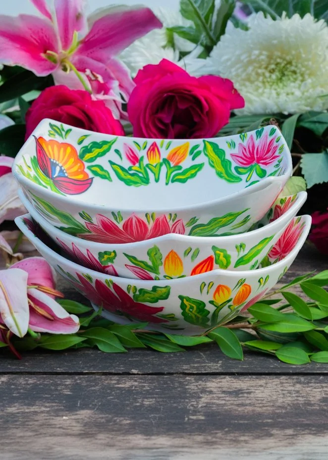“Lotus Harmony” Deep Serving Bowls (Set of 3)