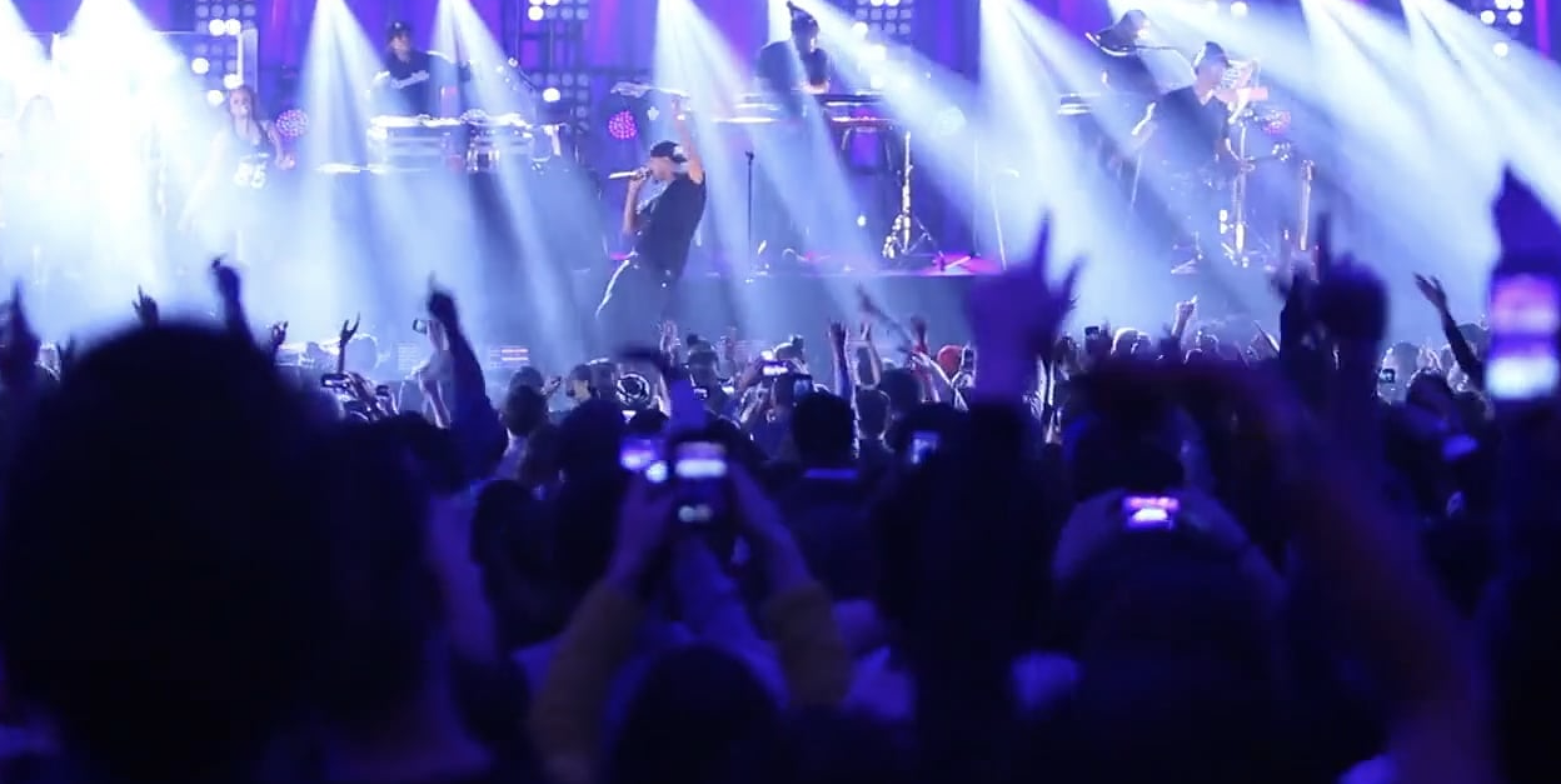 Super Bowl Wrap - 1iota