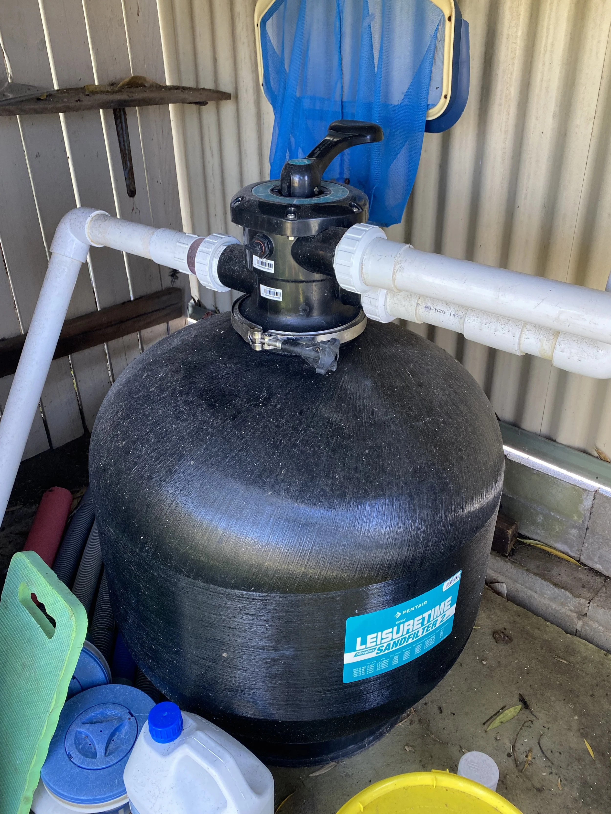 Replacement sand filter installed for the ageing Wurtulla vinyl pool