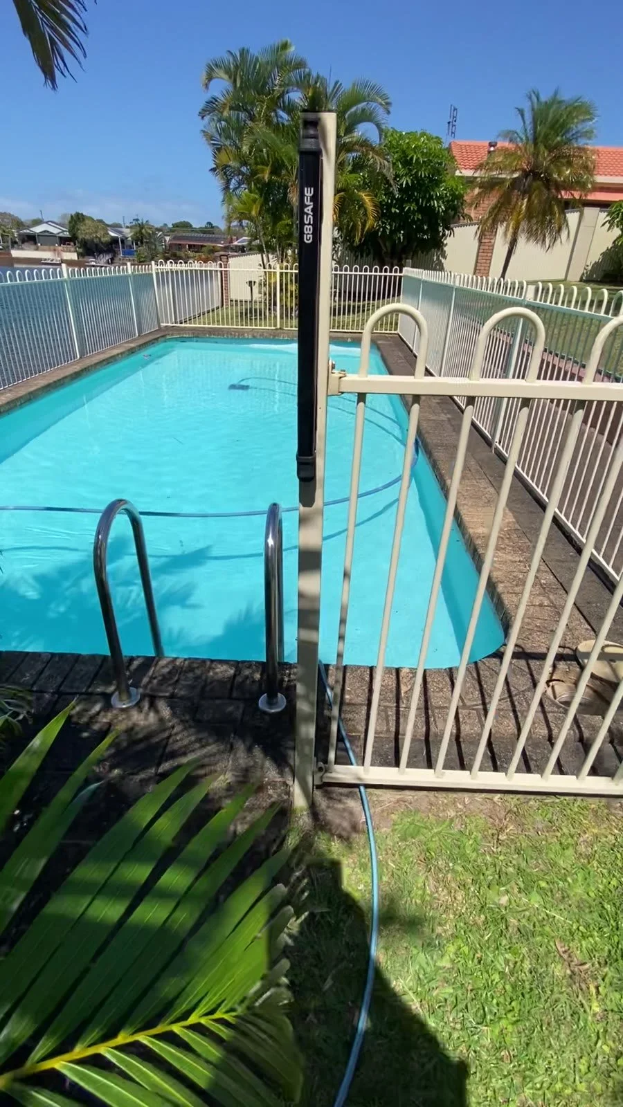 Clear Wurtulla vinyl pool following staged filtration, plumbing and liner repairs