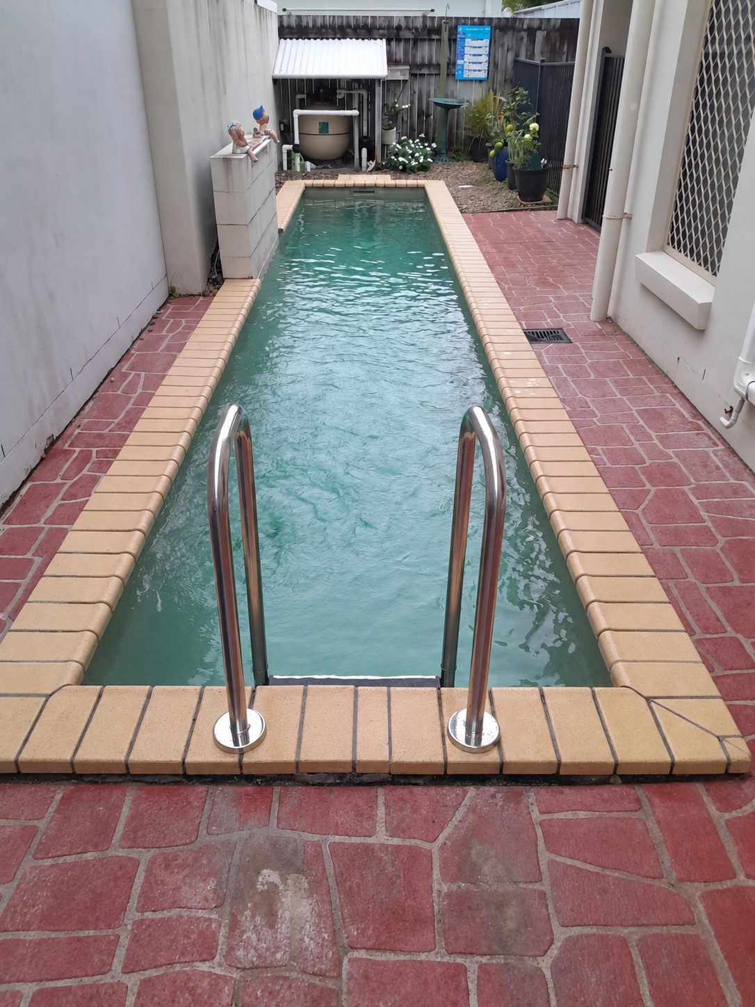 Pool Ladder Replacement in Parrearra