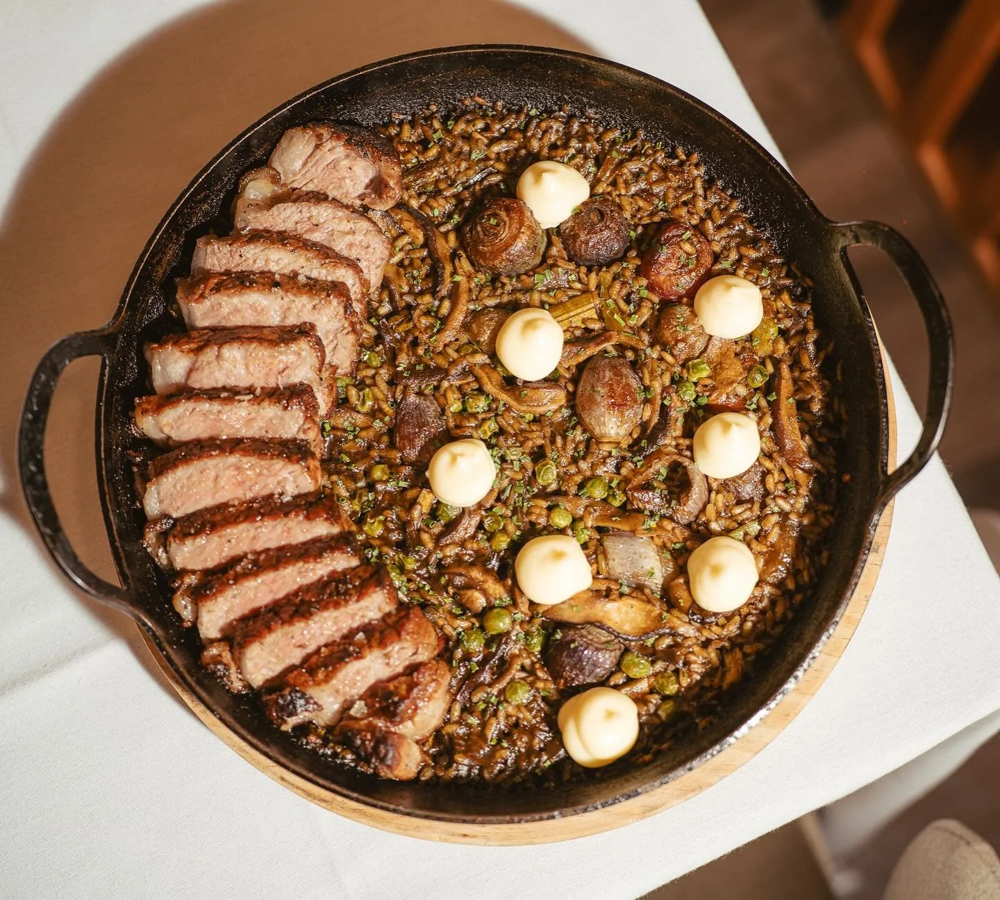 Meet the Pica&ntilde;a Paella &ndash; Chef Miguel&rsquo;s Signature Creation at Pulper&iacute;a Latin Mediterranean Kitchen 🔥right in the heart of the Theater District.

#LatinMediterranean #Pica&ntilde;aPaella #NYCFoodie #NYCEvents #BroadwayEats #F