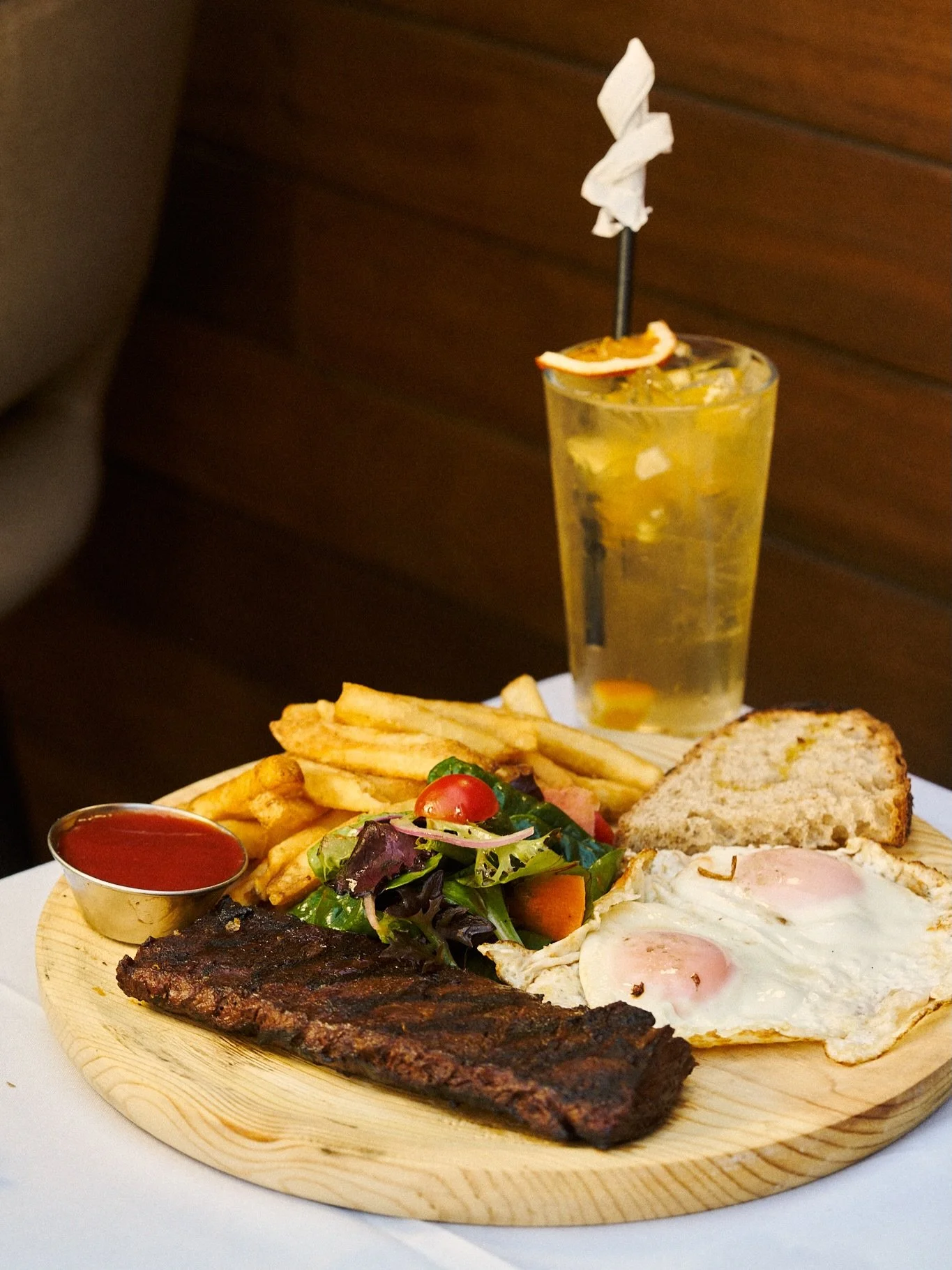 Are you really ready for this? 💋✨

Think bottomless cocktails, jaw-dropping drag performances, and brunch dishes so good they deserve their own spotlight 🍳🔥

Welcome to Pulperia Bottomless Drag Brunch, where every bite is delicious and every momen