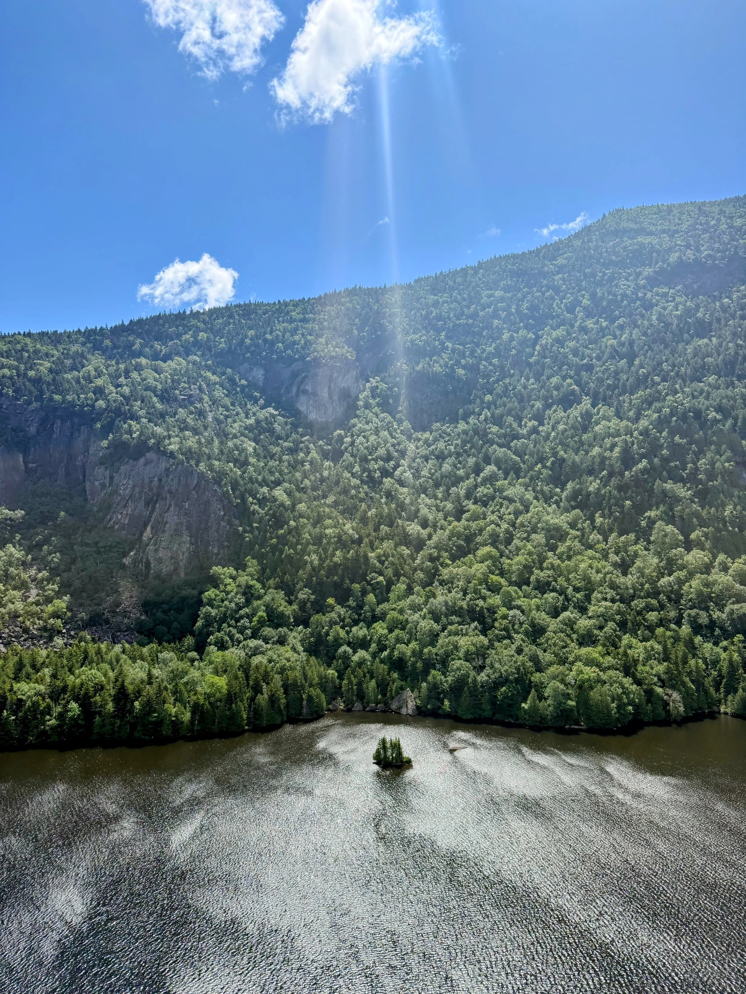 Sawteeth: Scenic Views of Lower Ausable Lake