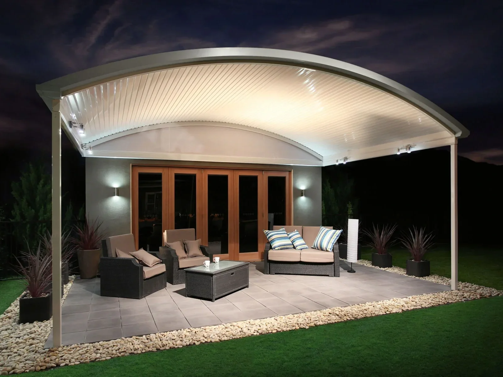 Stratco+Curved+Roof+Pergola.webp