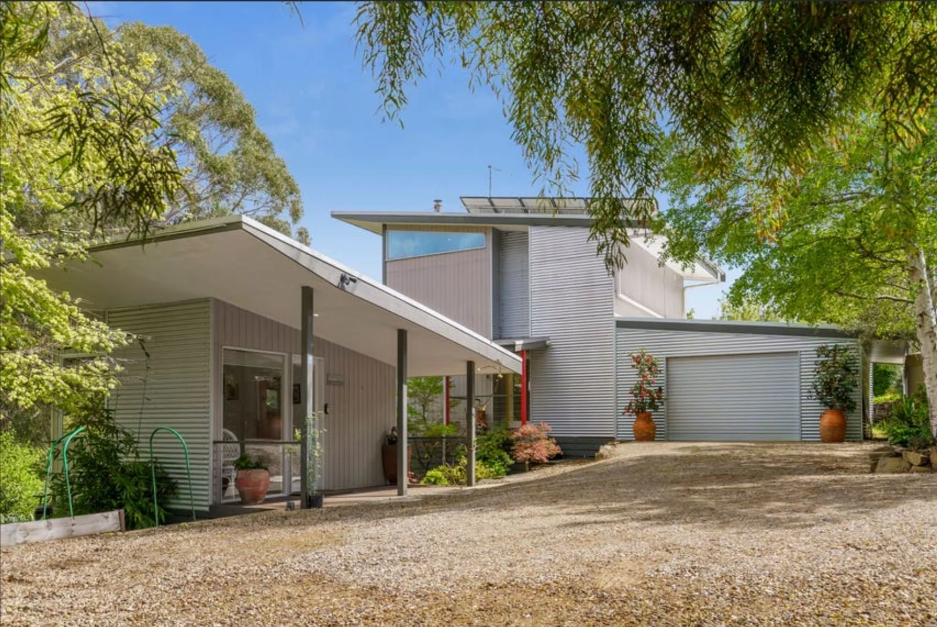 Swiss Mount Ave, Hepburn