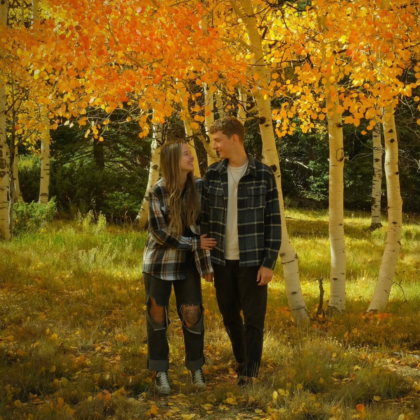 🤍1 year, 365 days, a whole rotation around the sun, with my bestfriend🚁
.
I never post personal things like this, im not a big fan of personal life on my business page. But this is a big milestone for me and my boyfriend. 
.
Noah and I had met my f