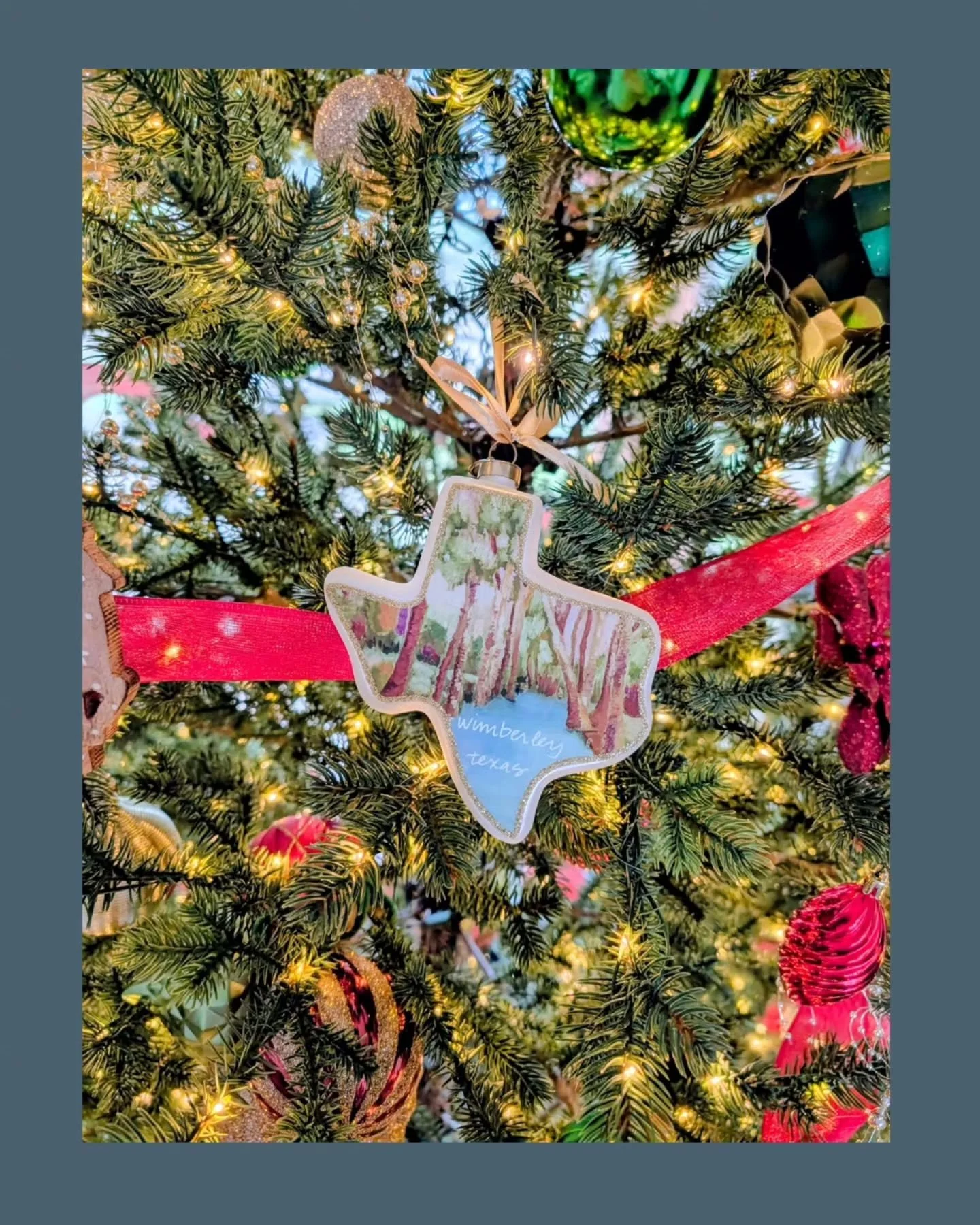 This @TexanChristmas Wimberley ornament has officially stolen our hearts! 
Thank you, @hostievacationrentals for adding a little extra sparkle to our season &mdash; and for loving this place as much as we do. 🎄✨