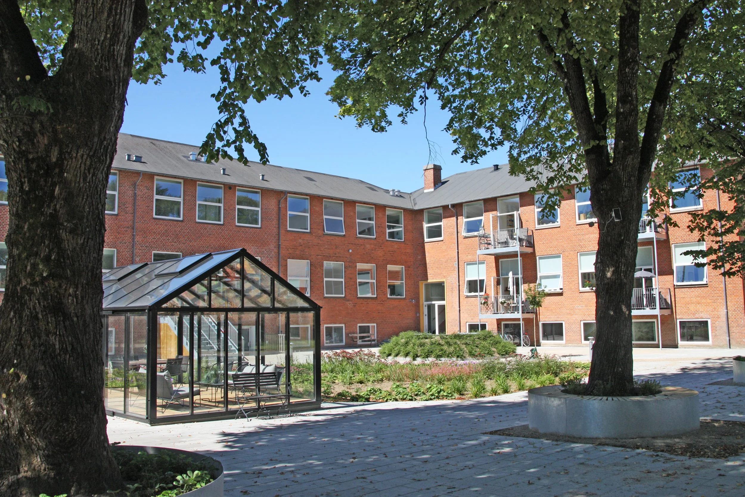 Gårdhave Hammerum.jpg