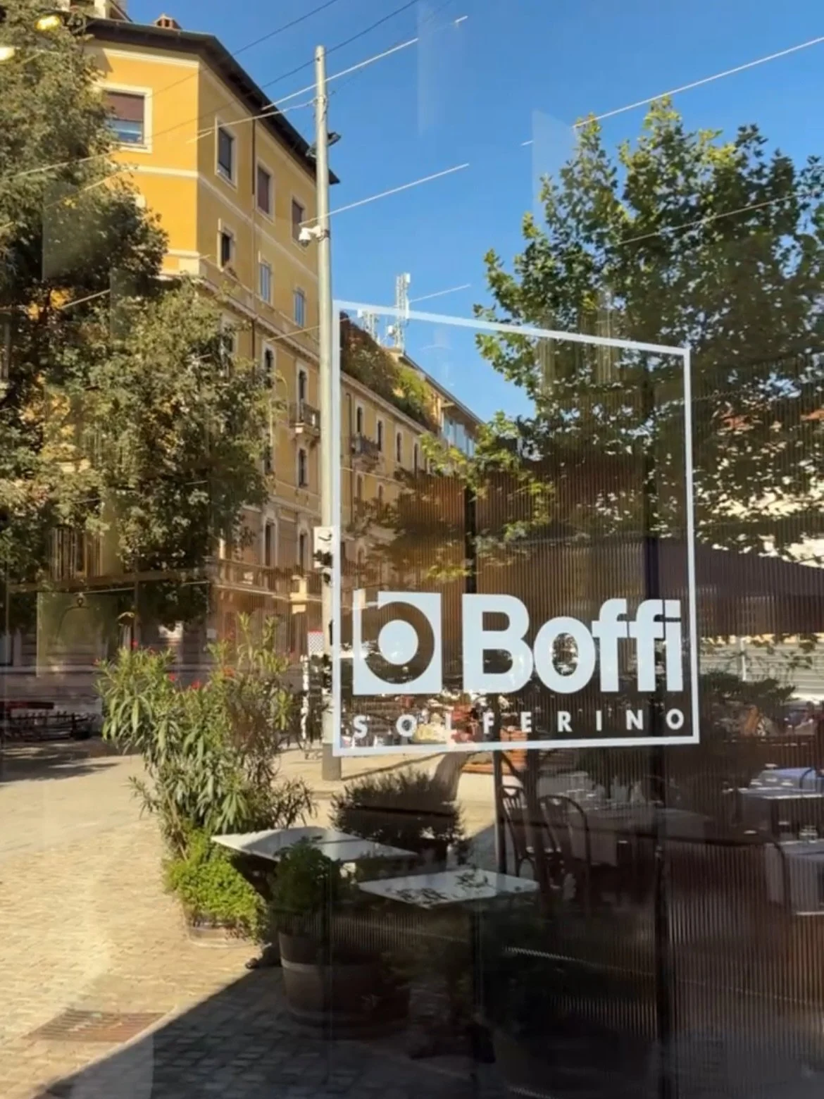 ✨ Visite @boffidepadova_official &agrave; Milan ✨
Deux jours d&rsquo;immersion totale dans l&rsquo;univers de Boffi | De Padova, une maison fond&eacute;e en 1934, &agrave; l&rsquo;origine simple atelier artisanal de fabrication de cuisines.

Une pare