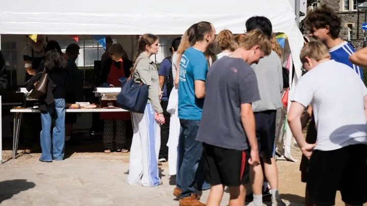 Snippets from a very sunny welcome week day 1! Back again tomorrow and Thursday, 12:00-4:00 ~