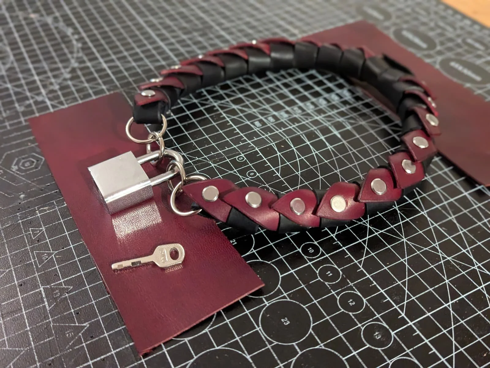 Collar: Oxblood Dragonscale
