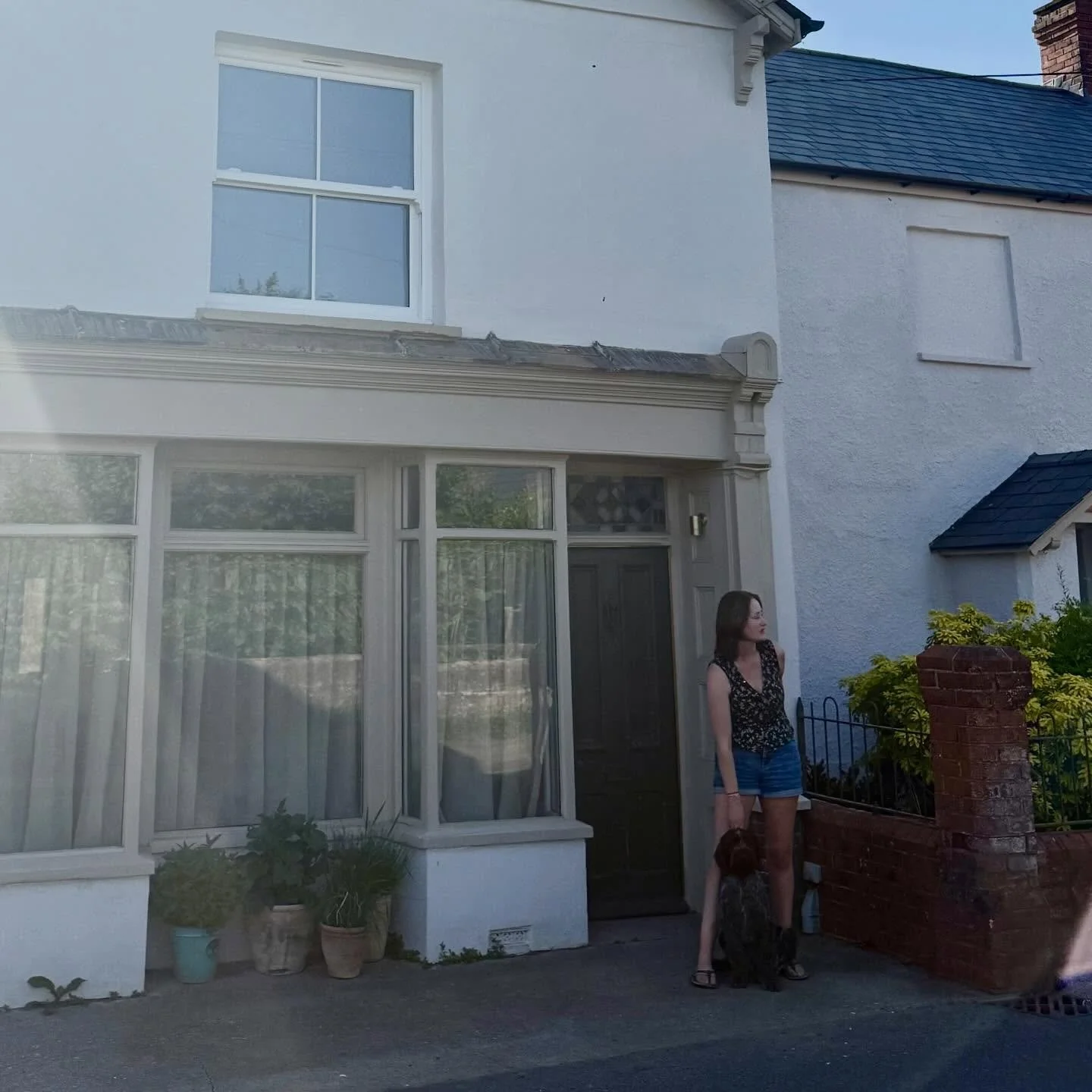 Exciting news&hellip; my first house 🏡✨
It&rsquo;s been a week since moving in, and Goose and I have loved every second of it🤍
I&rsquo;m so grateful to all of my amazing customers &mdash; you have made this possible, and I honestly can&rsquo;t than