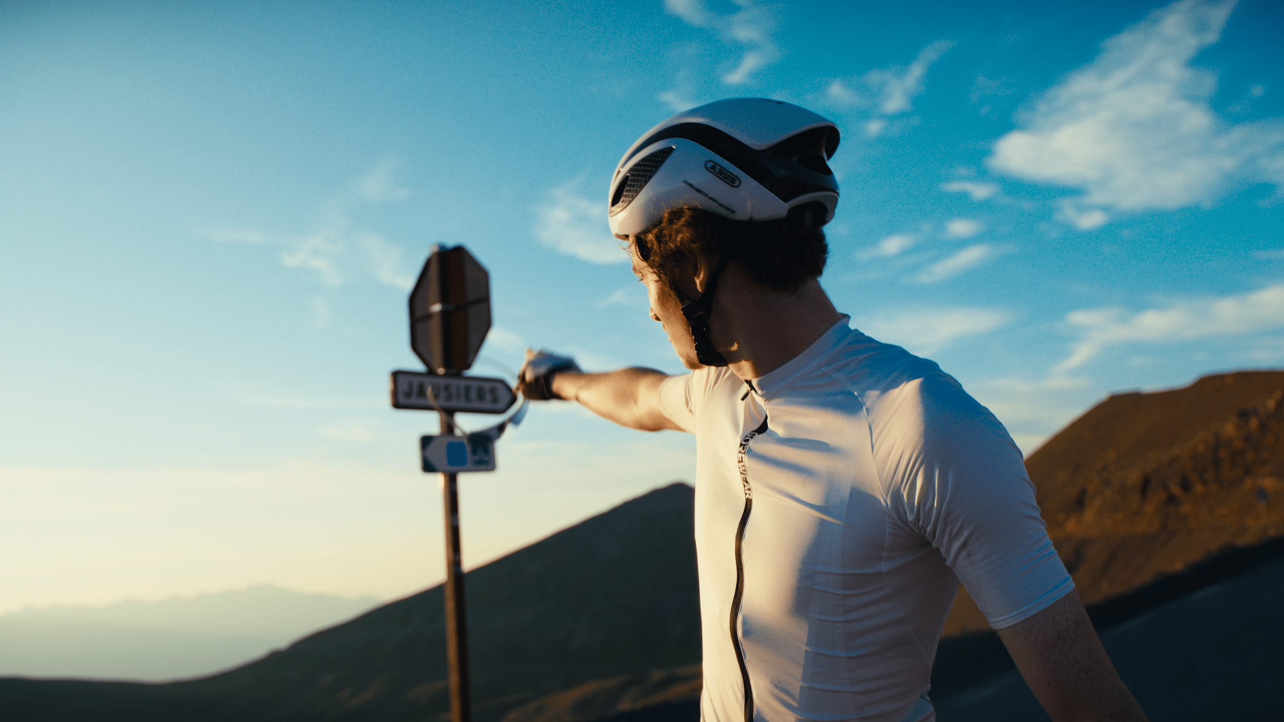 HUD STILLS WEBSITE_1.1.11-min.png