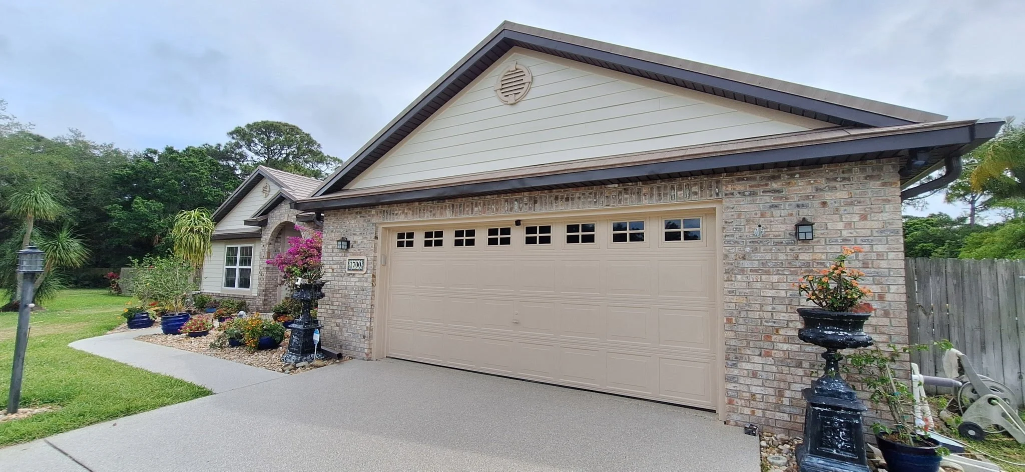 Melbourne Florida garage exterior painting with neutral coastal color palette