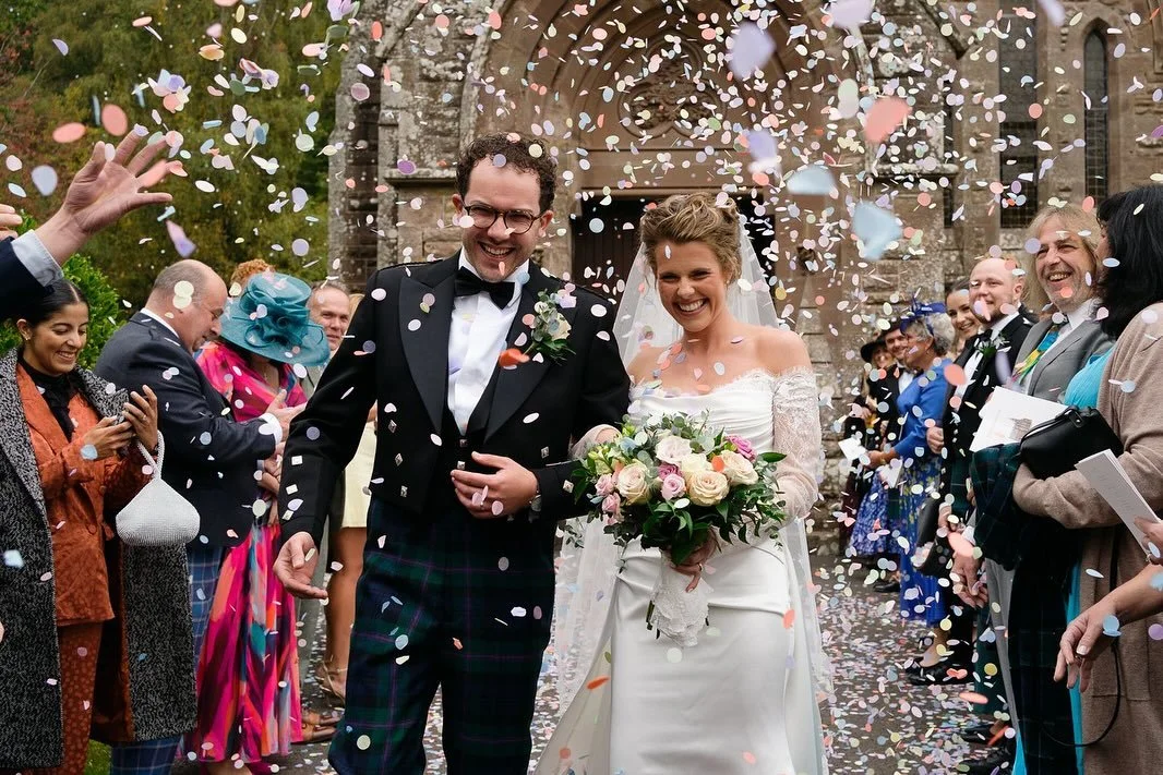 Mr &amp; Mrs. Hepburn-Owen &amp; Haggis 🥰 I think you&rsquo;ll all agree that she looks SENSATIONAL!! 🤩 Huge congratulations to you both from your PN family 💜