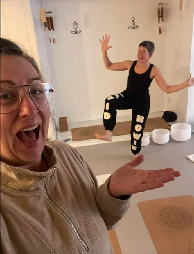 Last Thursday Jen from @_bodylovefitness_  attended Stacy&rsquo;s first class at the studio. Turns out it was great! Thanks for capturing this moment! You can find Stacy every Thursday at 6pm @allpaths_yoga #hathayoga #trenthills #femalefitness #incl