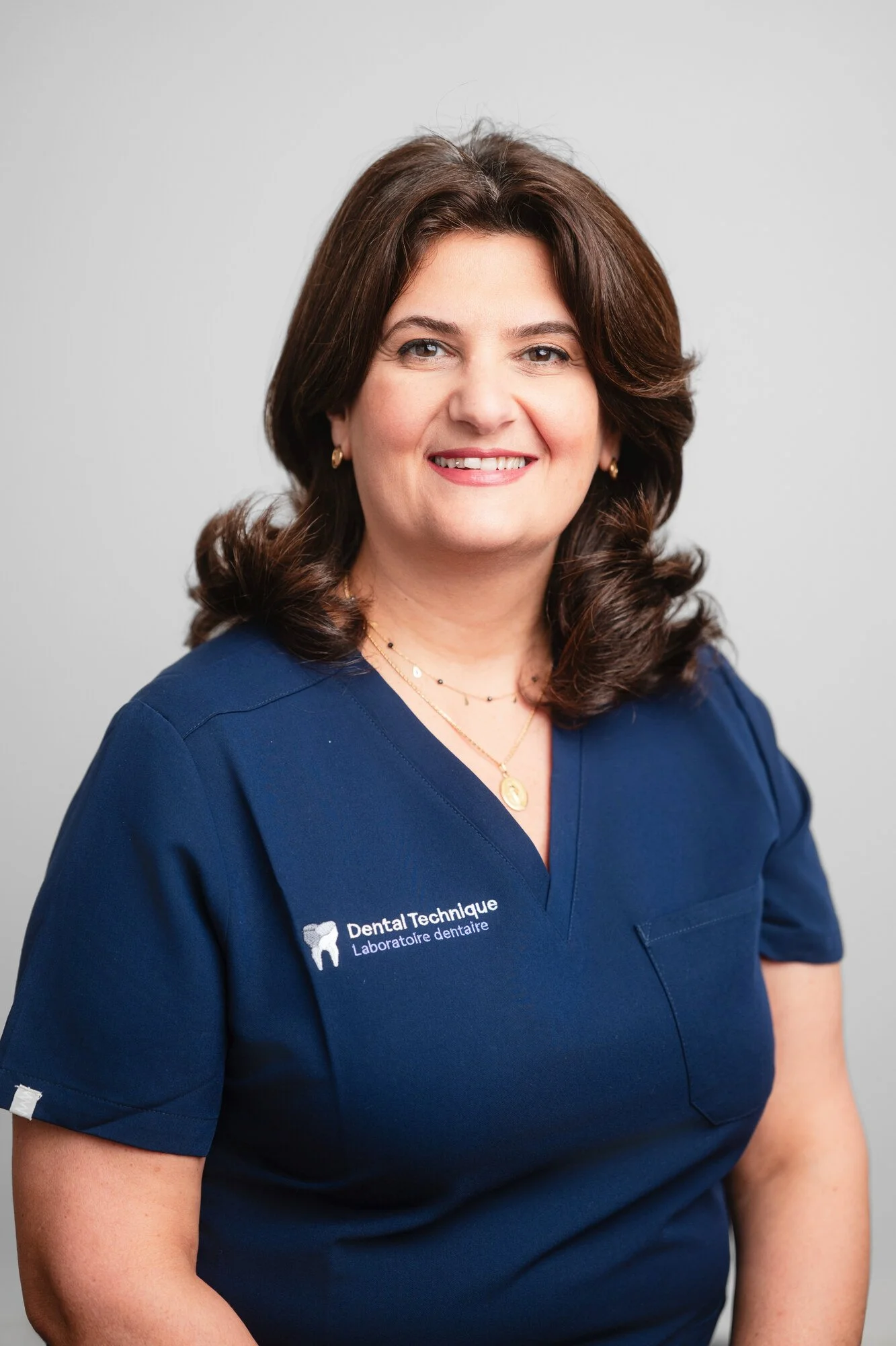 Elise, technicienne, laboratoire dentaire à Laval, Dental Technique