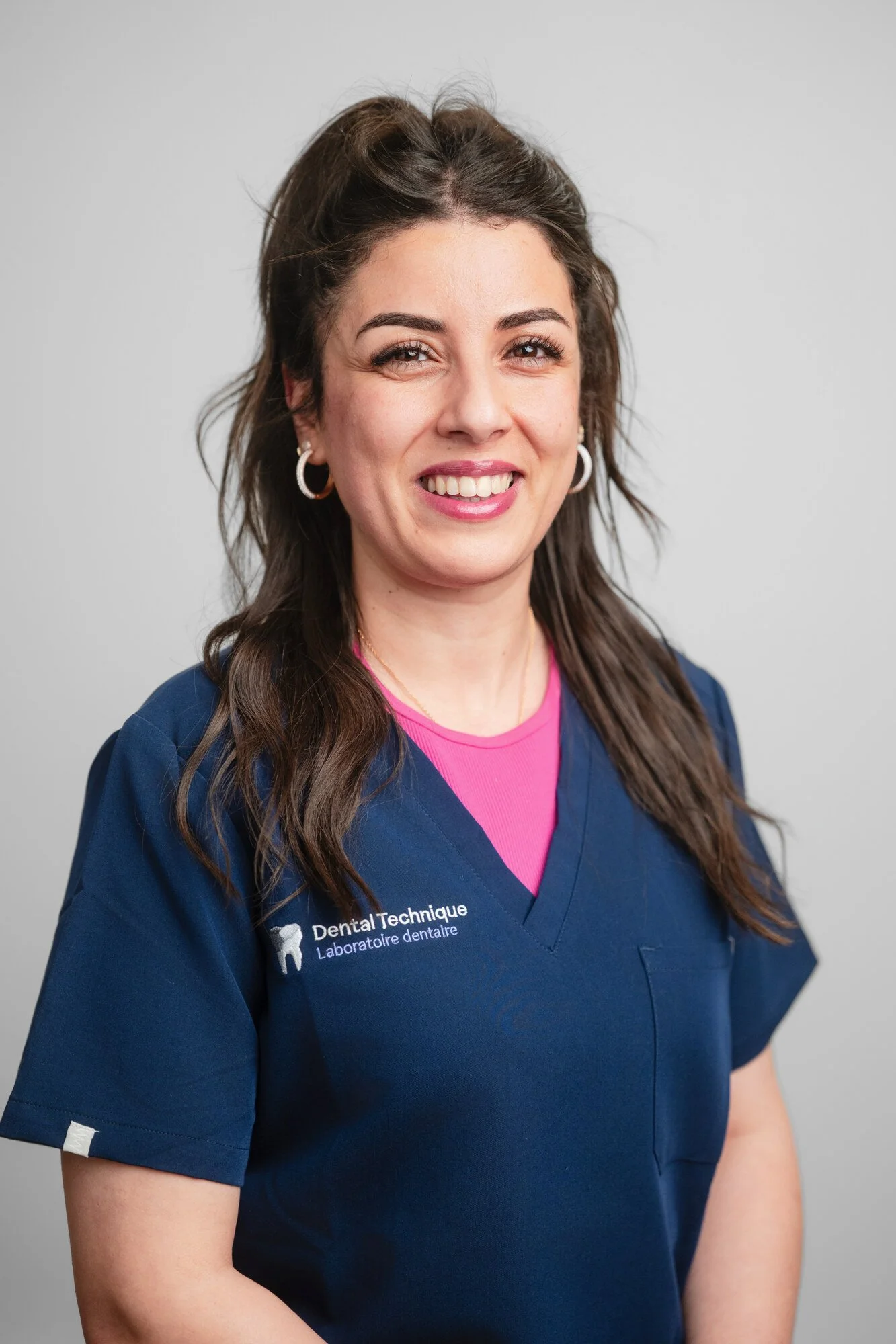 Fadoua, technicienne, laboratoire dentaire à Laval, Dental Technique