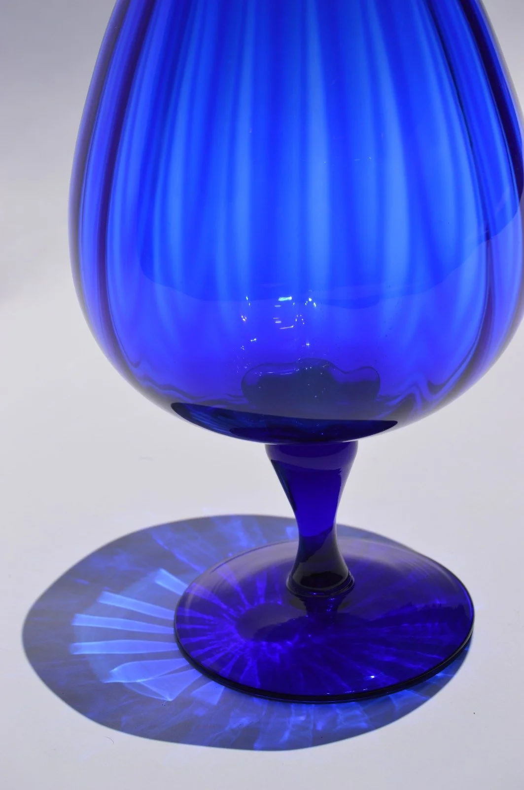 M0100_Blue italian glass blown vase 3.jpeg