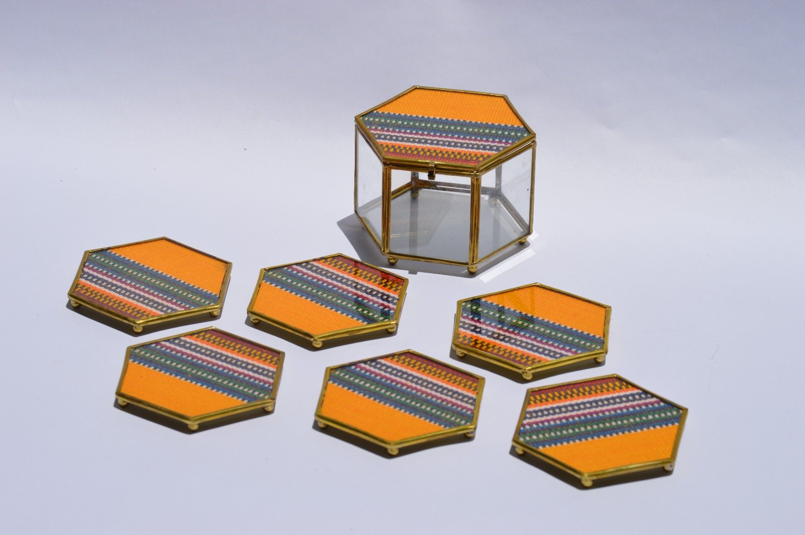 M0099_Embroirded glass coaster.jpeg