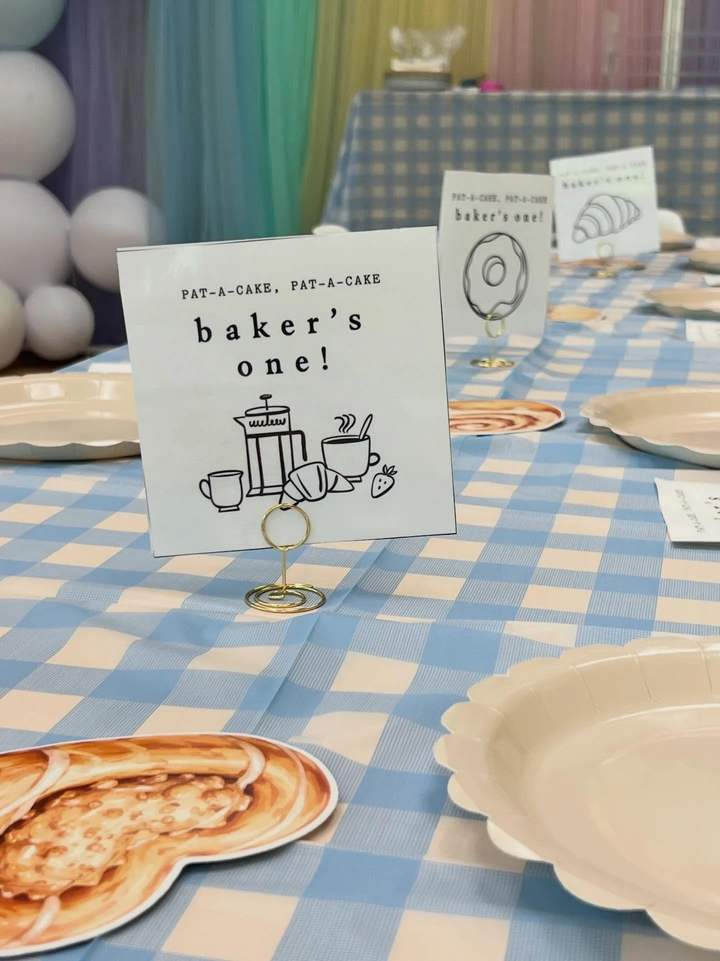 We couldn&rsquo;t wait to start decorating for a bakery/caf&eacute; themed birthday party this weekend! ☕️🥐 This custom theme signature party features unique designed centerpieces and personalized napkins! From bistro lights to a full coffee cart in