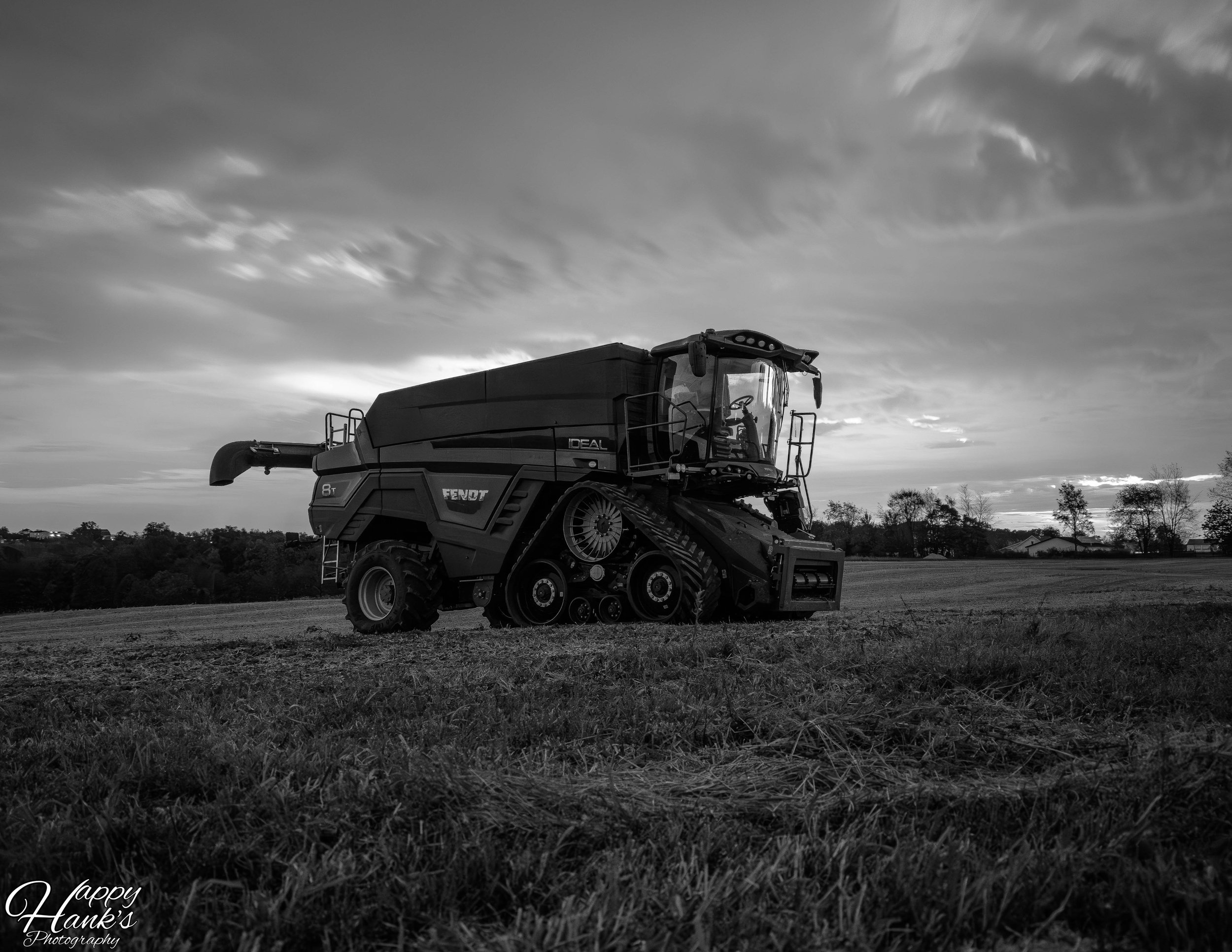 FENDT 8T B&W