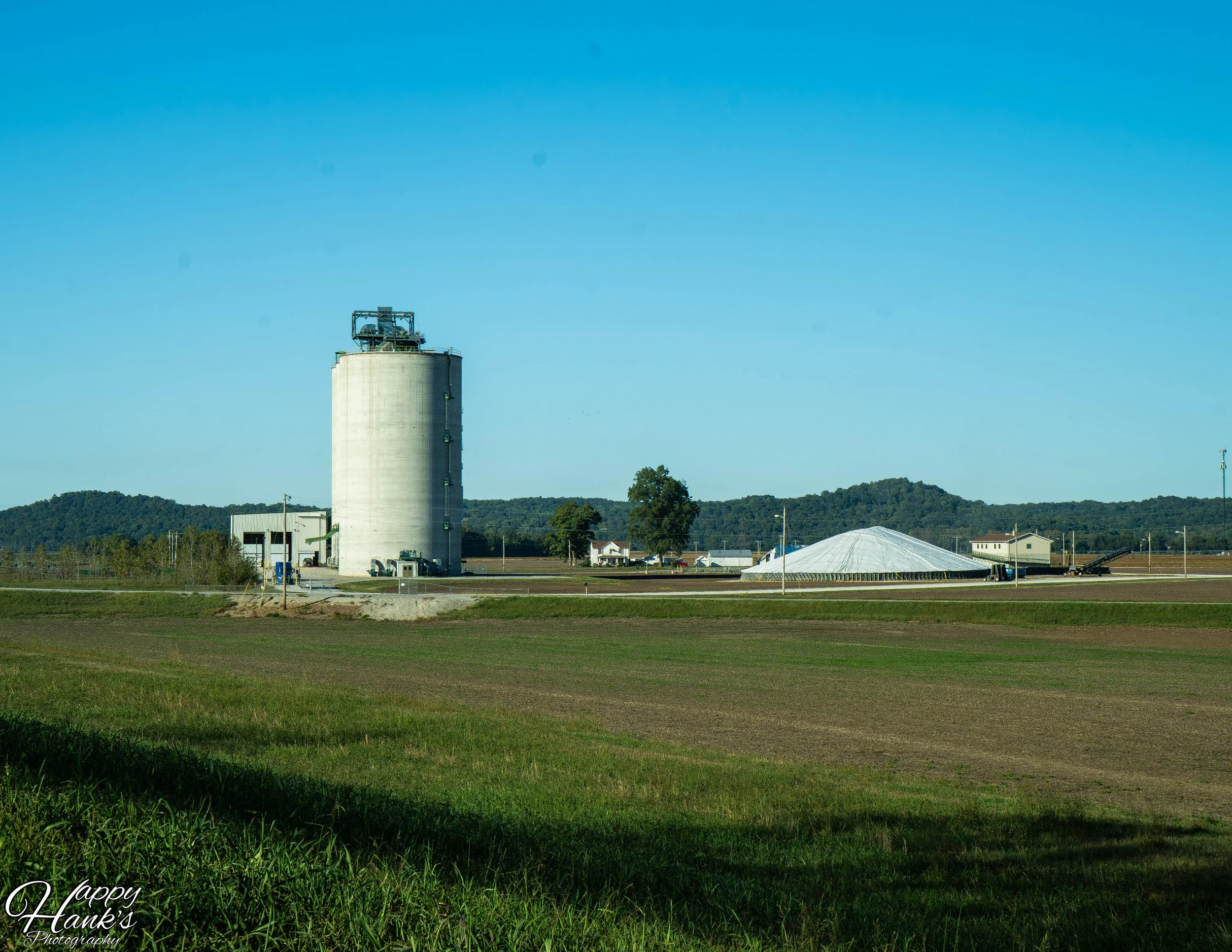 ILL GRAIN STATION BY THE RIVER