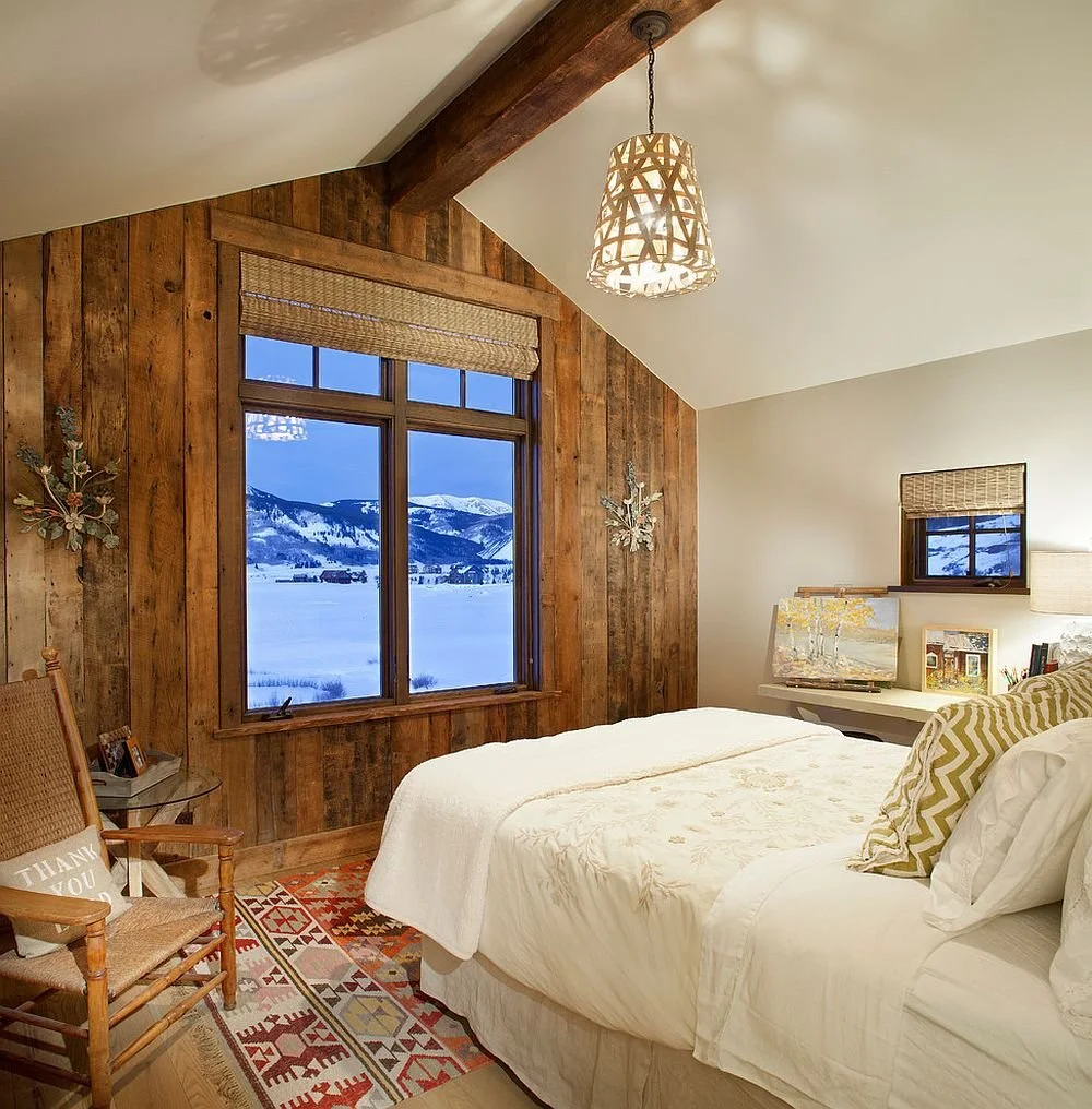 Large wood wall in Bedroom