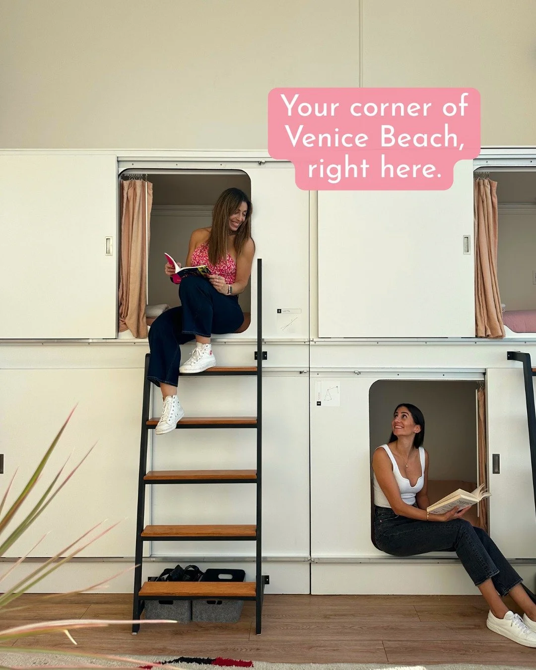 A cozy pod to call your own, in the heart of Venice Beach, on the ocean&rsquo;s doorstep&hellip; 🌊 

📅 Weekly from $70/night
📅 Biweekly from $65/night
📅 Monthly from $63/night

Claim your spot! 💥

#StayOpen #VeniceBeach #PodHotel