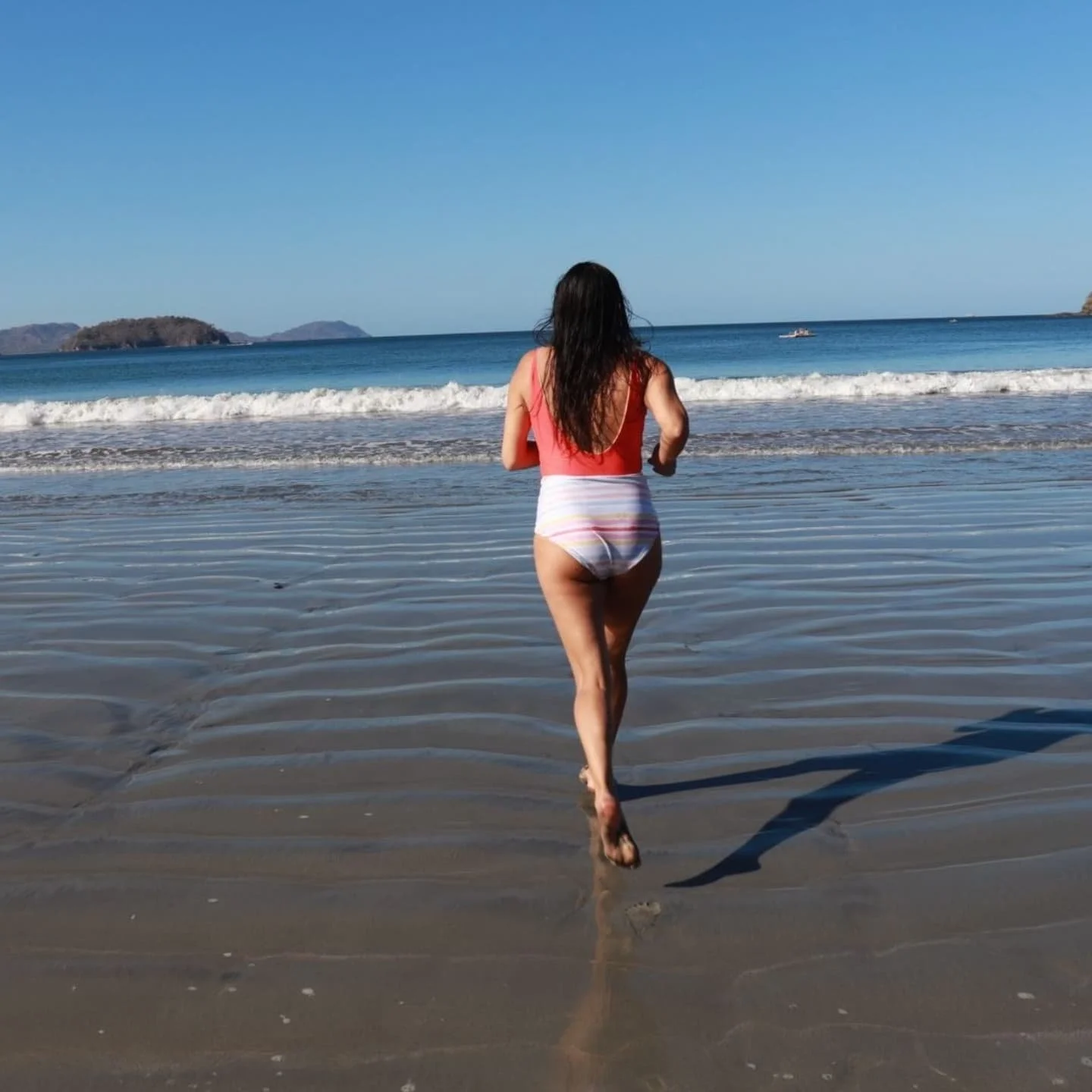 OPEN &amp; SURRENDER TO LIFE&nbsp;

How to explain the intuitive nudges that unfold when we get still and take the time to listen to what our heart, soul and body are trying to communicate?

It is a challenge to explain this to the mind because it ha