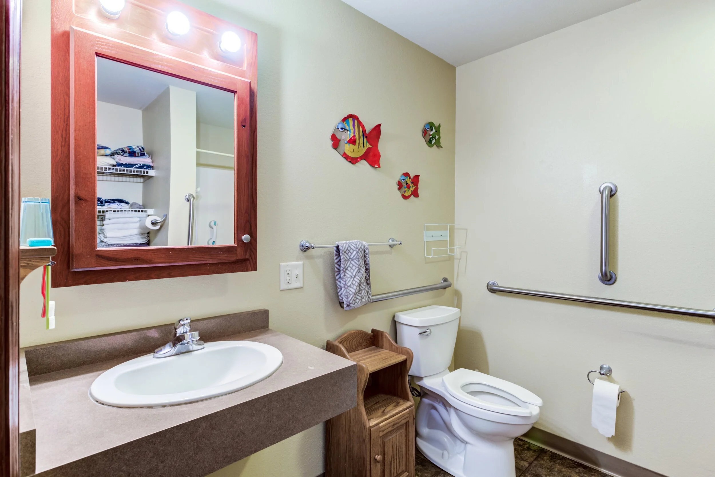 Diamond+Willow+Assisted+Living+-+Cloquet-POI-001.jpg
