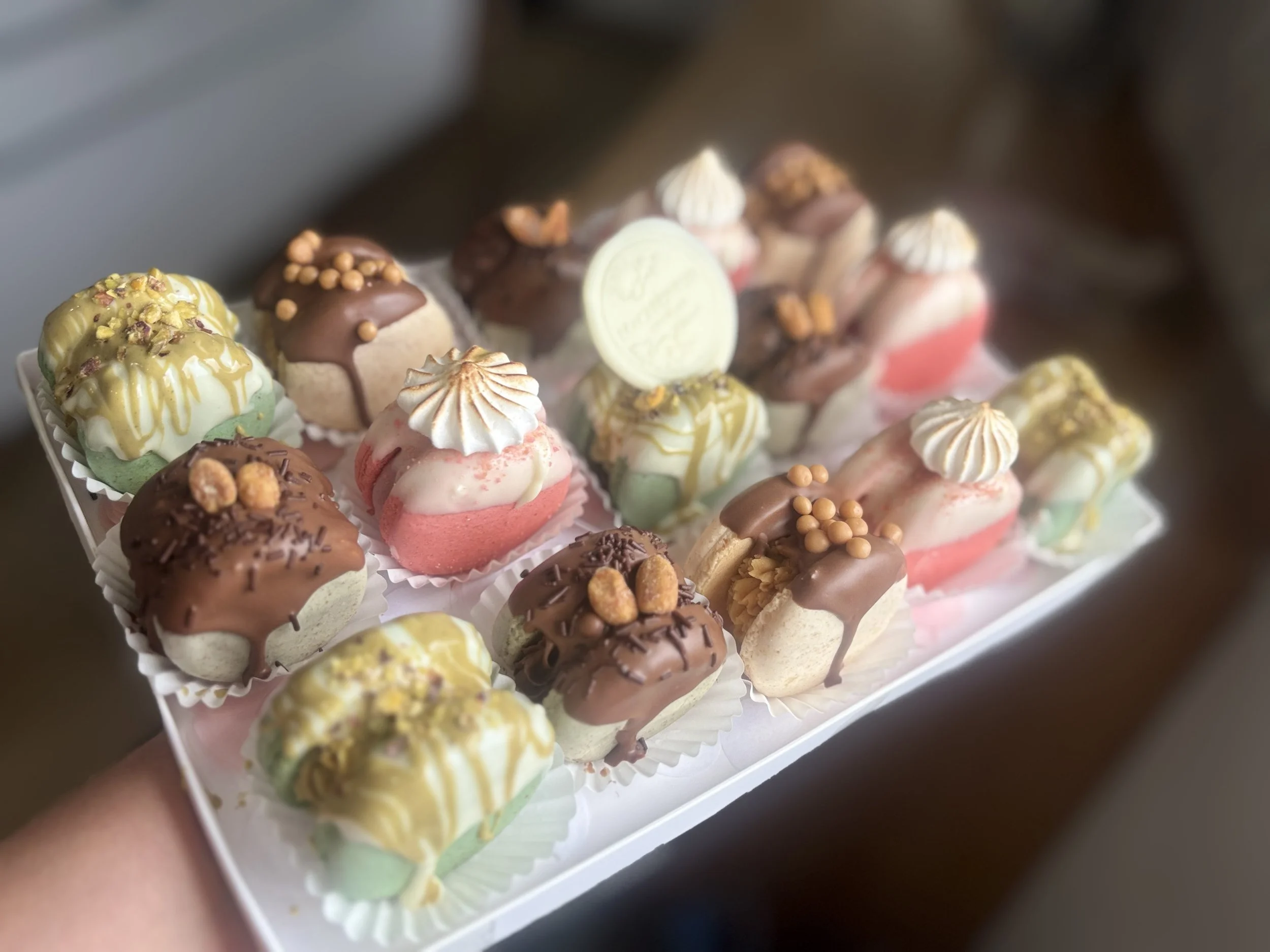 Caja especial de macarons, cant. 15/28 uds. Precio: 35€/54€