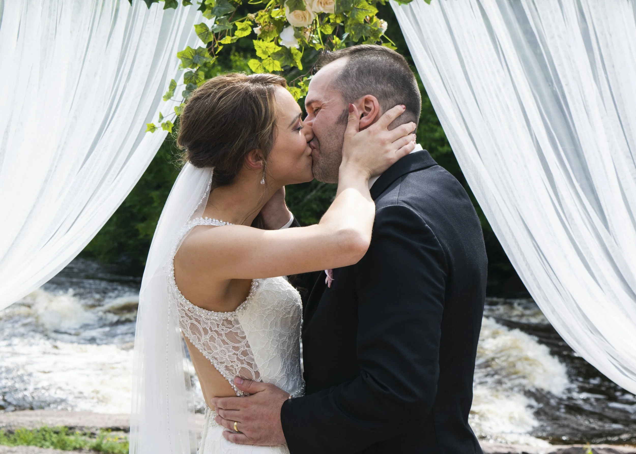 Hipke Kiss.jpg