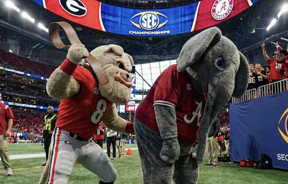 GEORGIA FOOTBALL: SEC CHAMPIONS