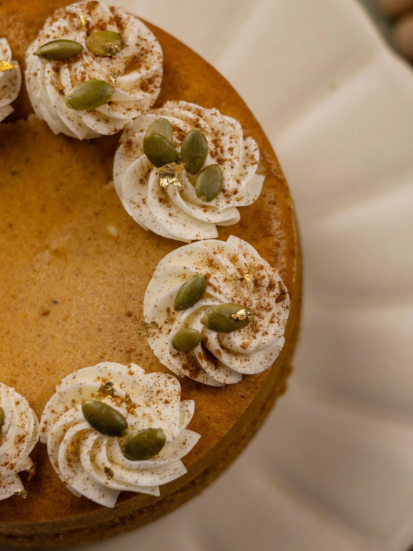 Be the favorite at the function this year&hellip; bring the VFB pumpkin cheesecake! Or other amazing VFB dessert options😉 Available in 2 sizes this year and as regular or gluten free! 

Thanksgiving presale is posted on my website! Link in bio to or