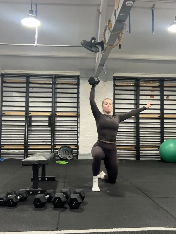 WE BACKKKK post sickness
Everything you need to get you moving again and feeling goooood 🤧

A: half kneeling push > windmill A2: DB woodchop 
B: rainbow press B2: vertical woodchop B3: split stance horizontal drive
C: tricep ext > plank C2: ec