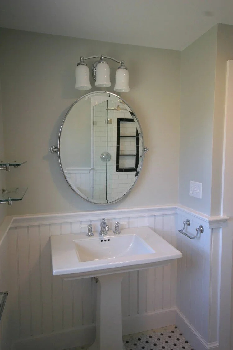 Falmouth Black and White Bath