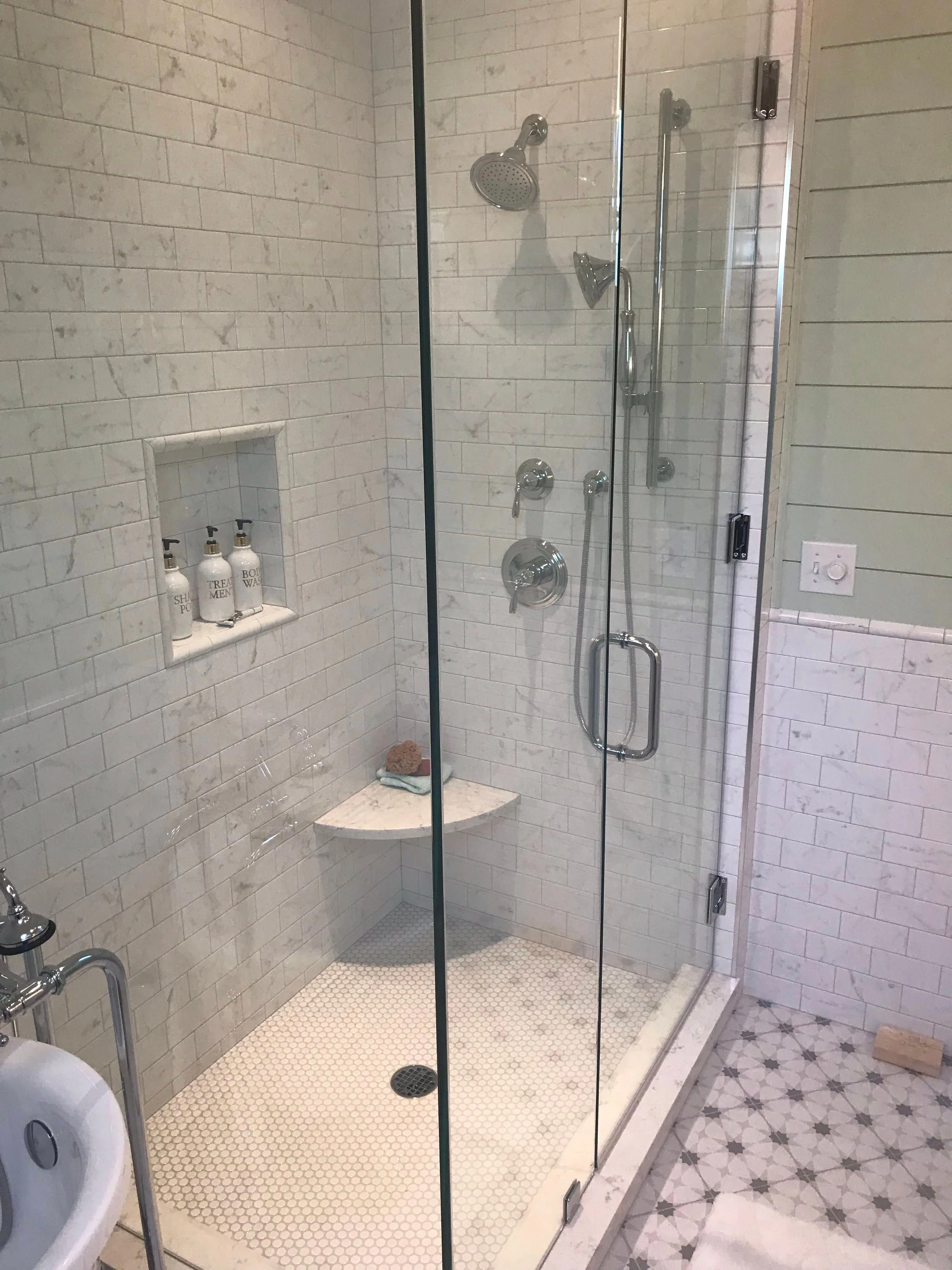 Bathtub vs Walk-In Shower: A Cape Cod Homeowner's Guide