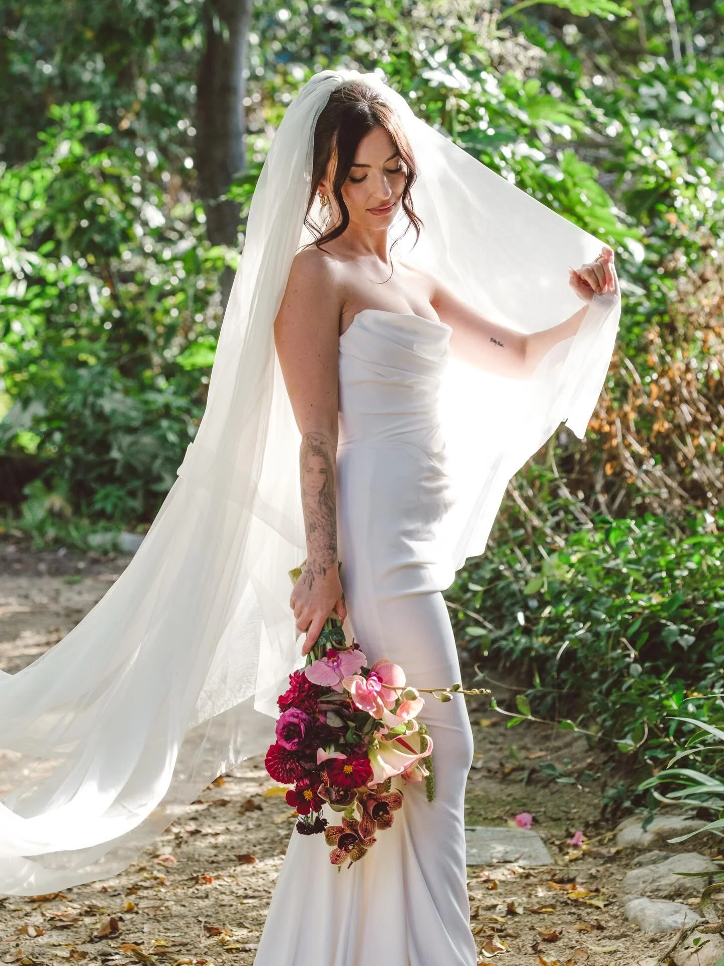Can we get some love for the wedding dresses?

Captured on Fujifilm.

Wedding photos at Etienne Estate in Pasadena, California - sdbphotos | Southern California Wedding Photographer

Venue: @etienneestate
Florals: @lelychicblooms
Dresses: @rawgoldenr