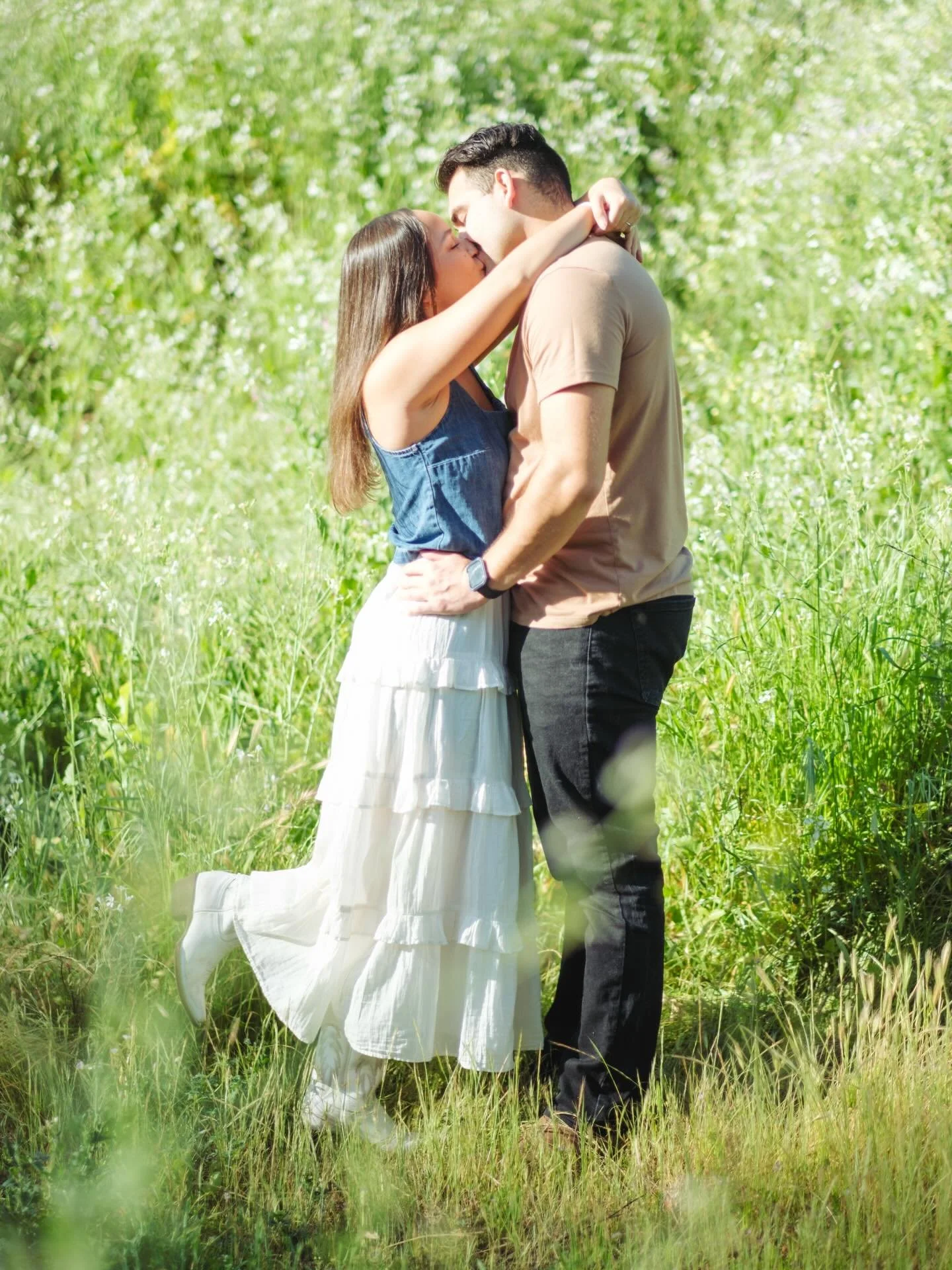 Couples photos at Chino Hills State Park in Chino Hills, California - sdbphotos | Southern California Wedding Photographer

Captured on Fujifilm.

#weddingphotography #socalweddingphotographer
#fujifilm