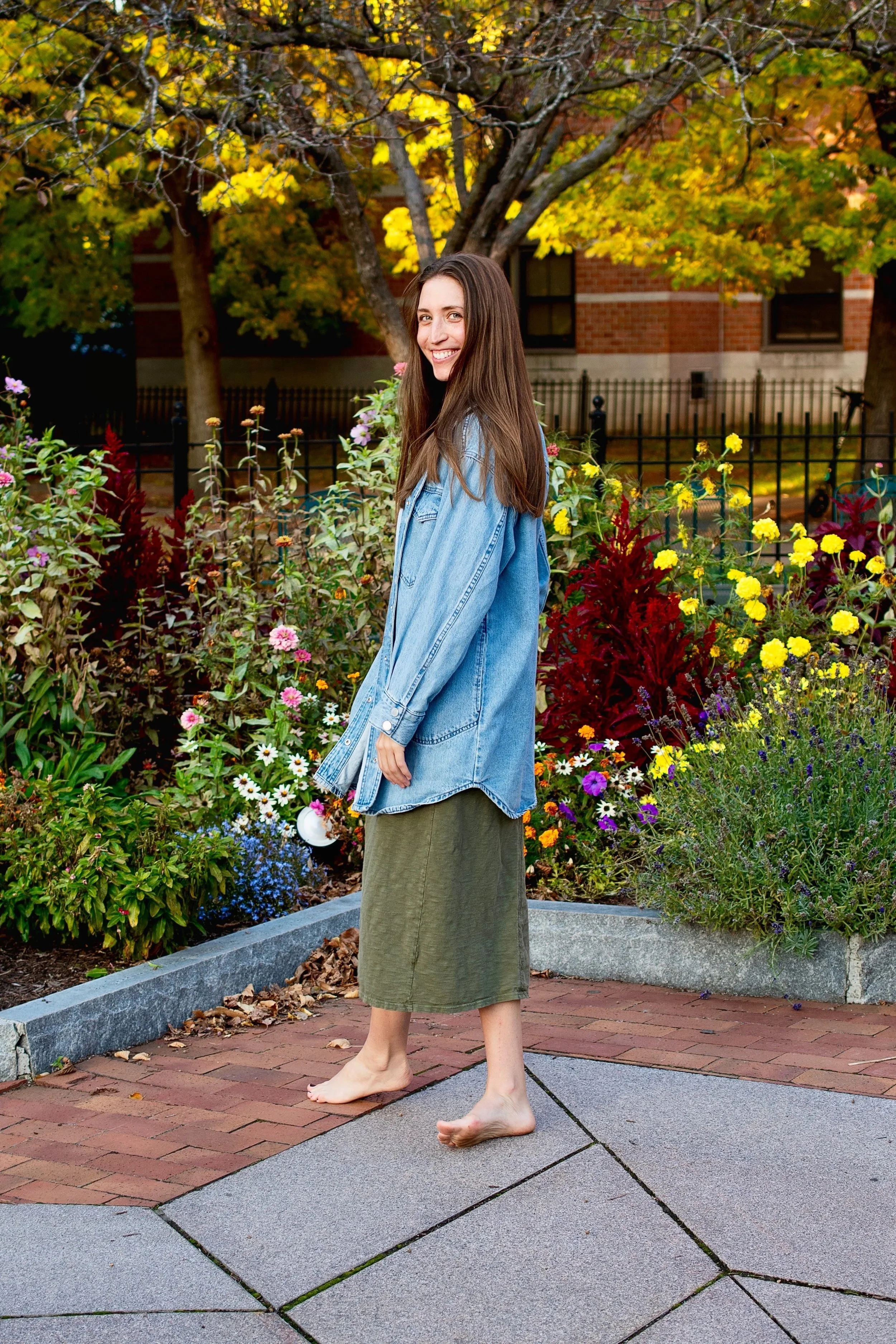 The 4 Phases of Your Cycle — and What to Eat, Do, and Prioritize in Each 