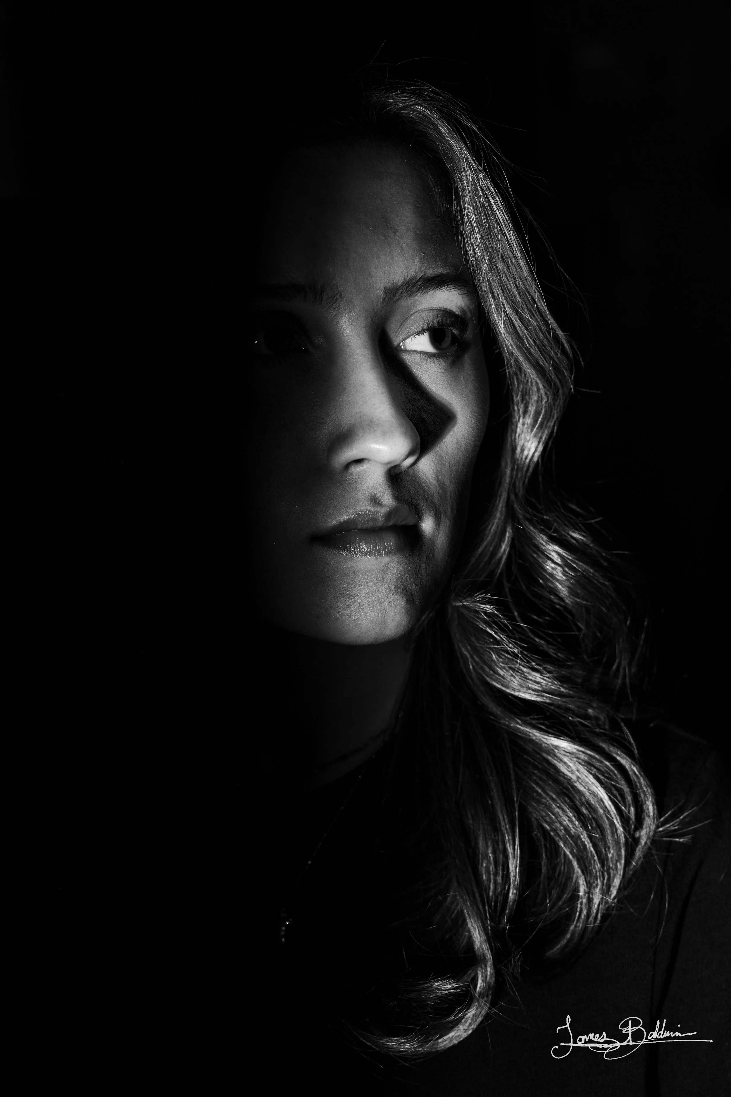 Nikole BW Studio-2.jpg