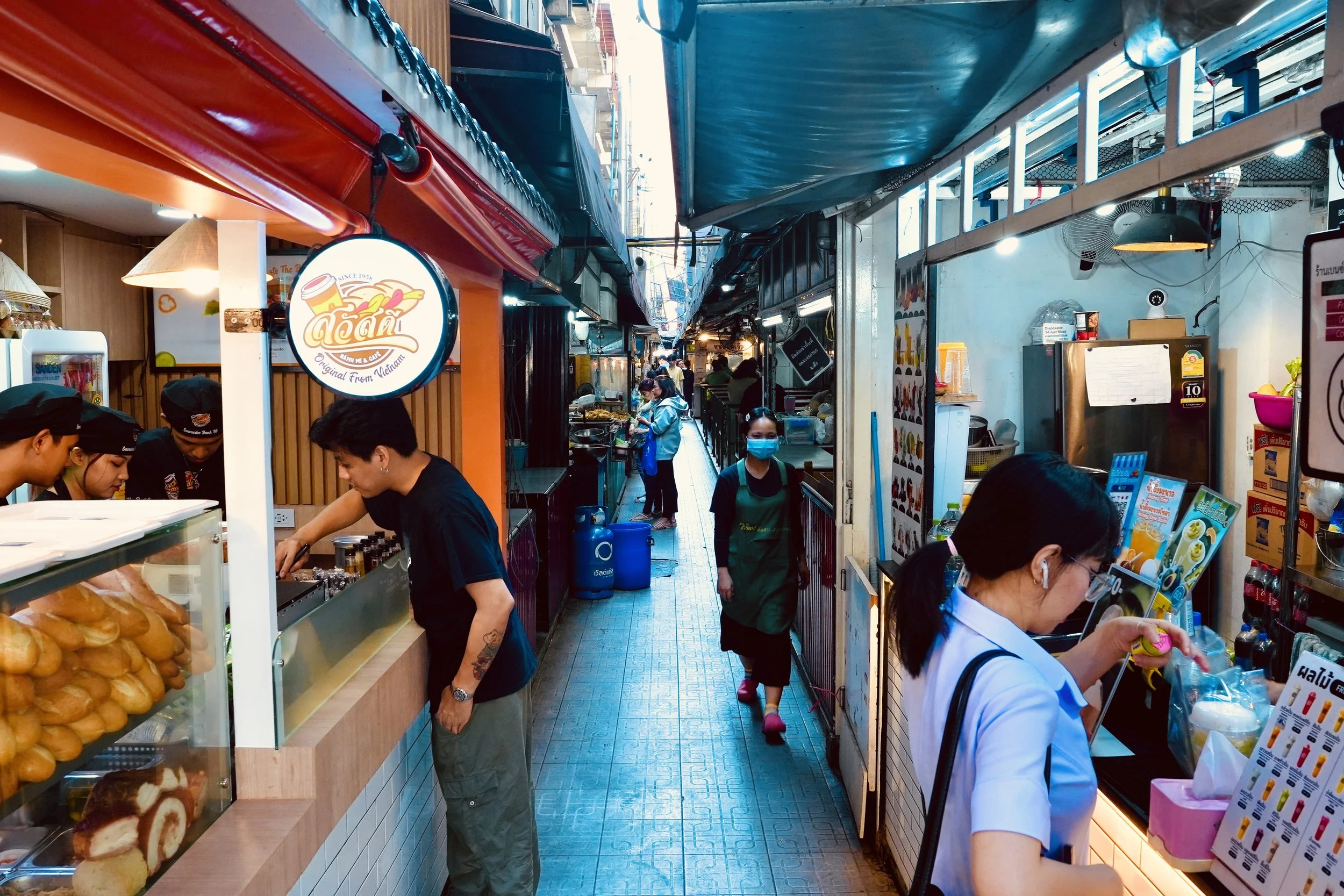 Bangkok: City in Motion